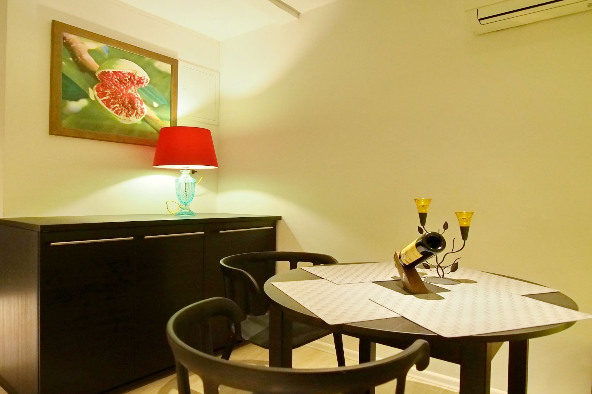 Luxury Style Apartments - Deluxe Studio (Modern)-Eetkamer