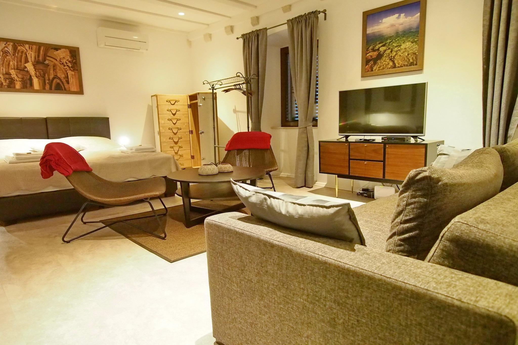 Luxury Style Apartments - Studio Apartment  (Elegant)