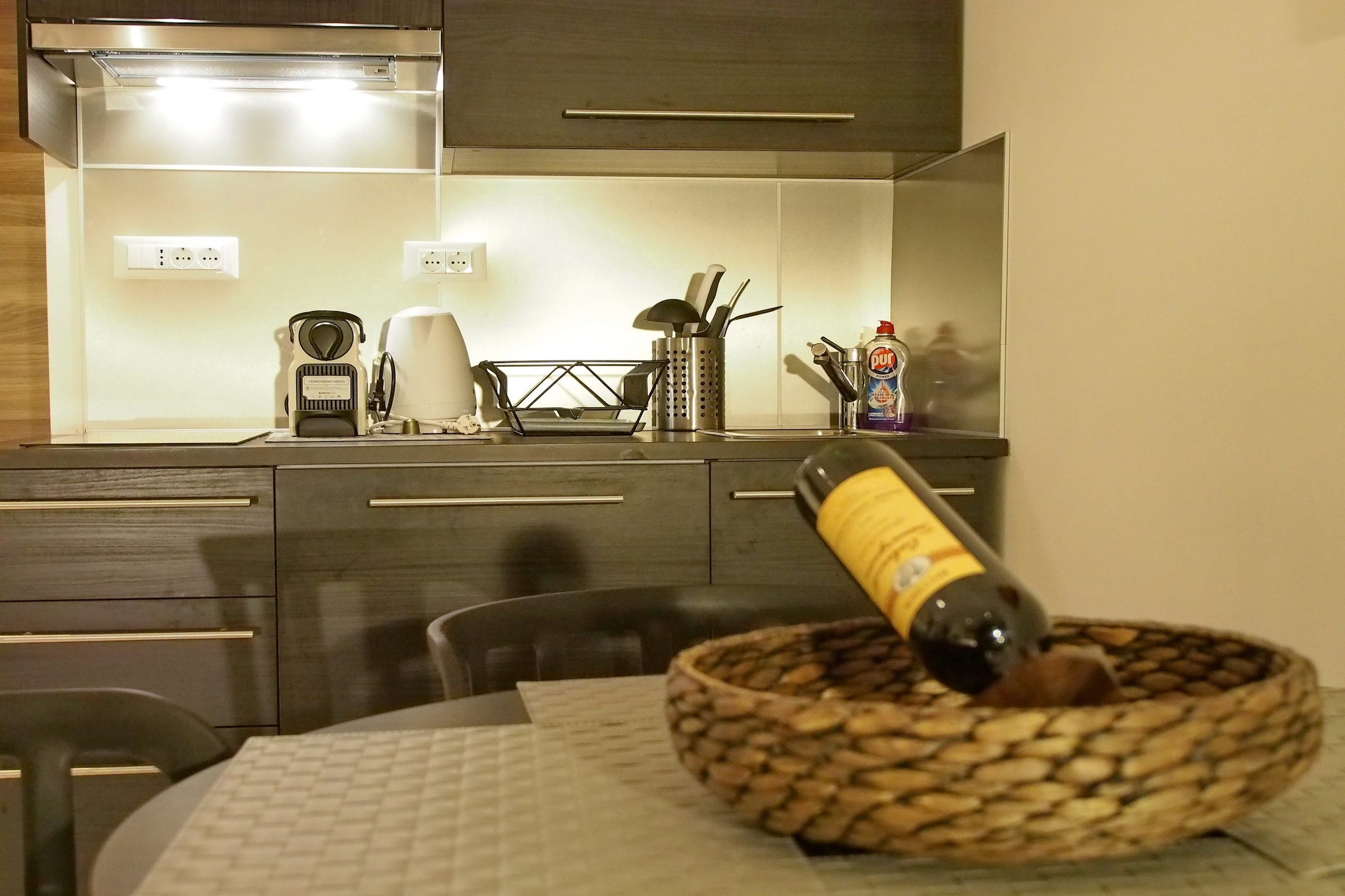 Luxury Style Apartments - Studio Apartment  (Elegant)-Eetkamer