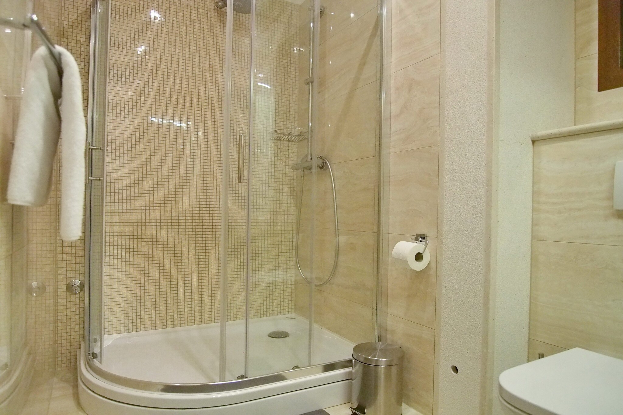 Luxury Style Apartments - Studio Apartment  (Elegant)-Badkamer