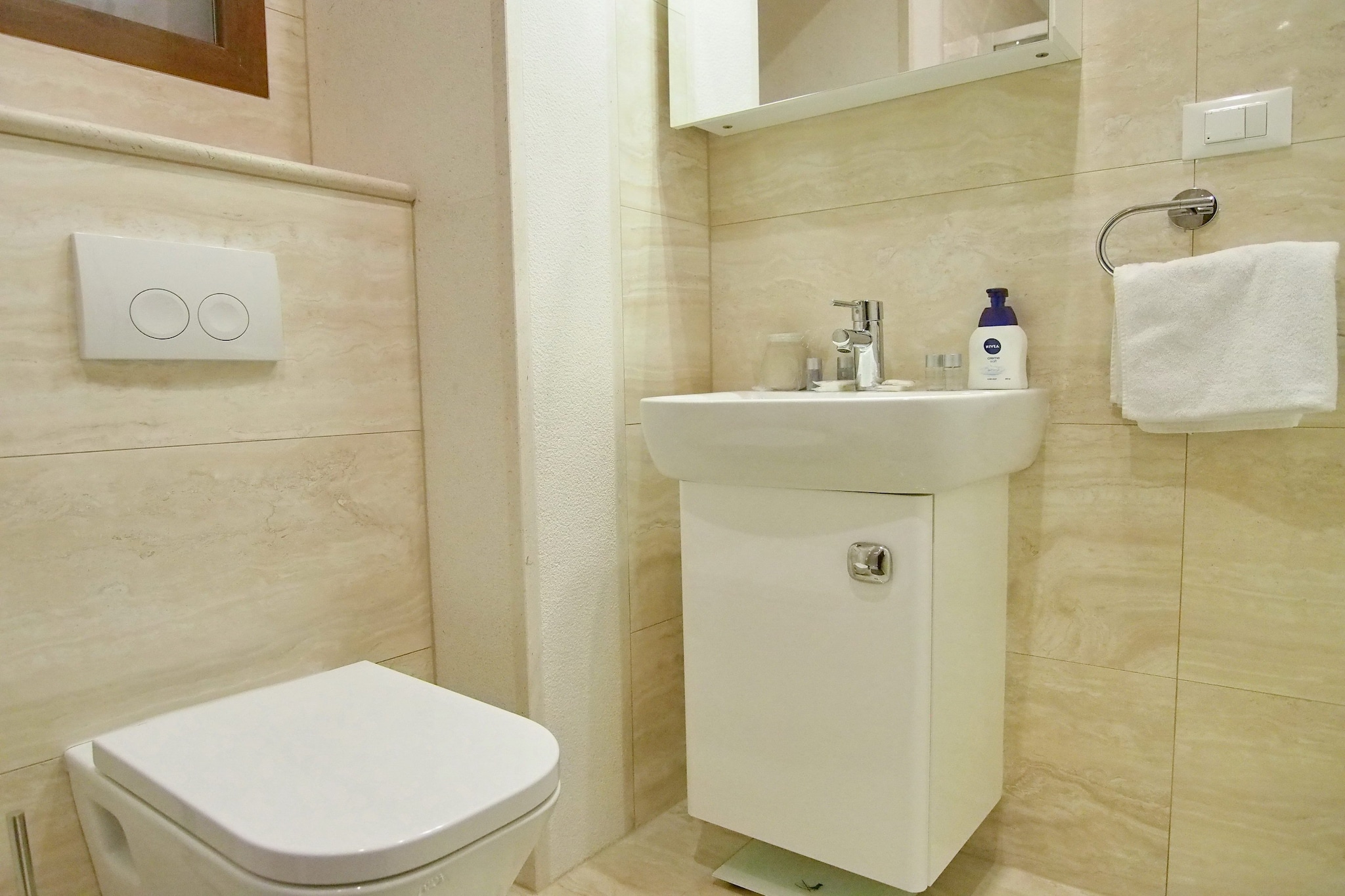 Luxury Style Apartments - Studio Apartment  (Elegant)-Badkamer