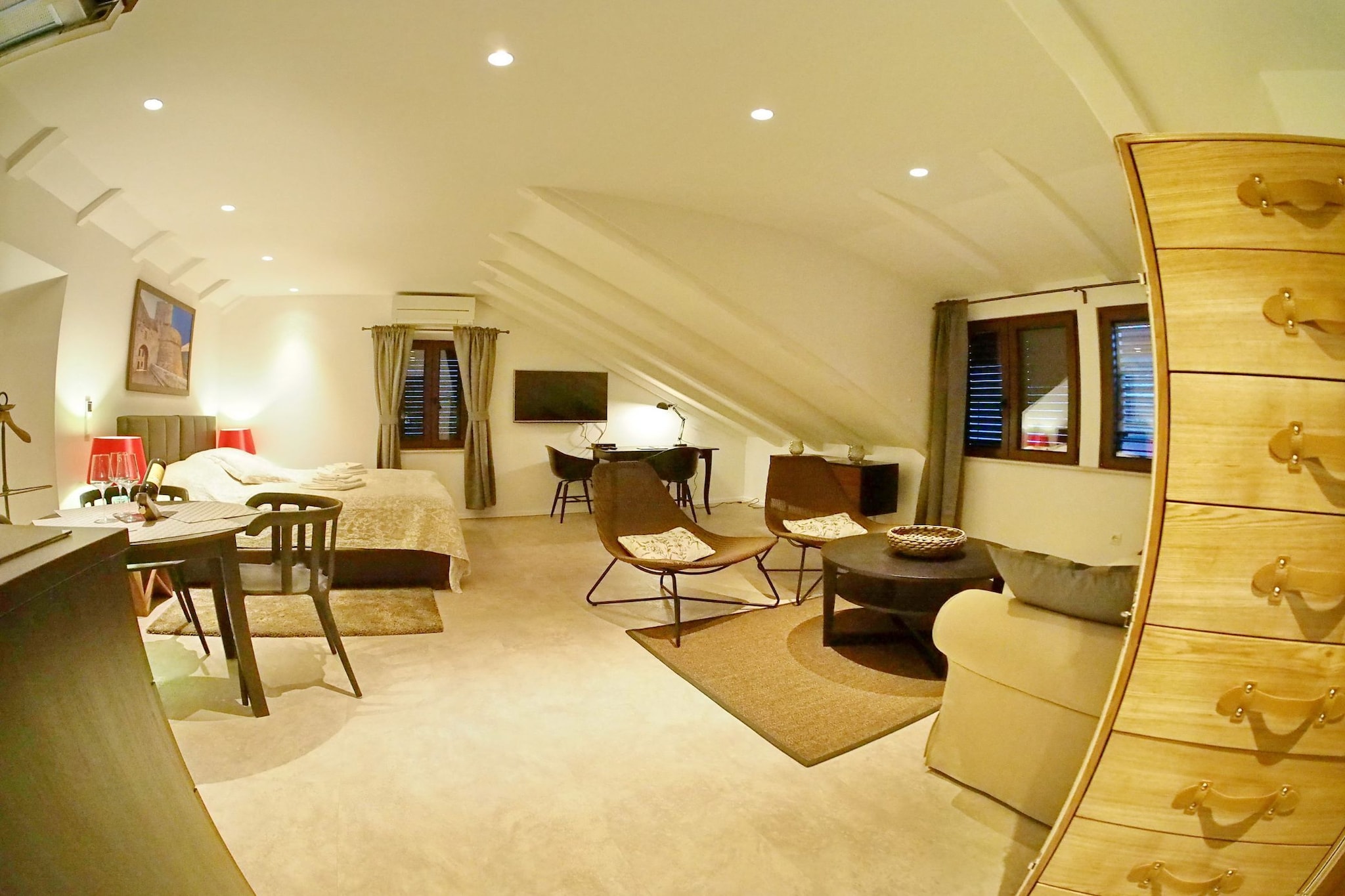 Luxury Style Apartments - Comfort Studio (Royal)
