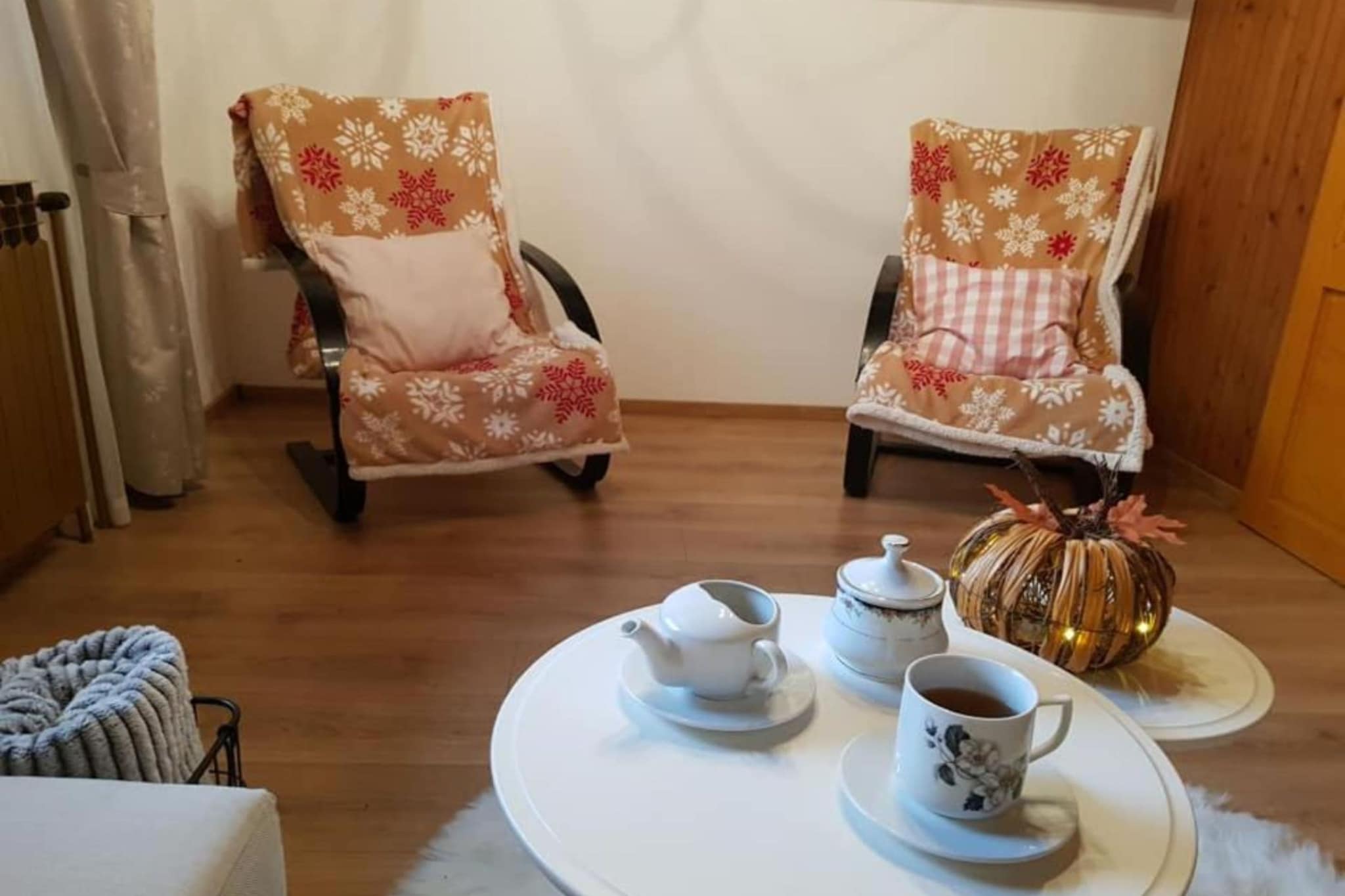Holiday Home with Three Bedrooms and Garden - Woonkamer