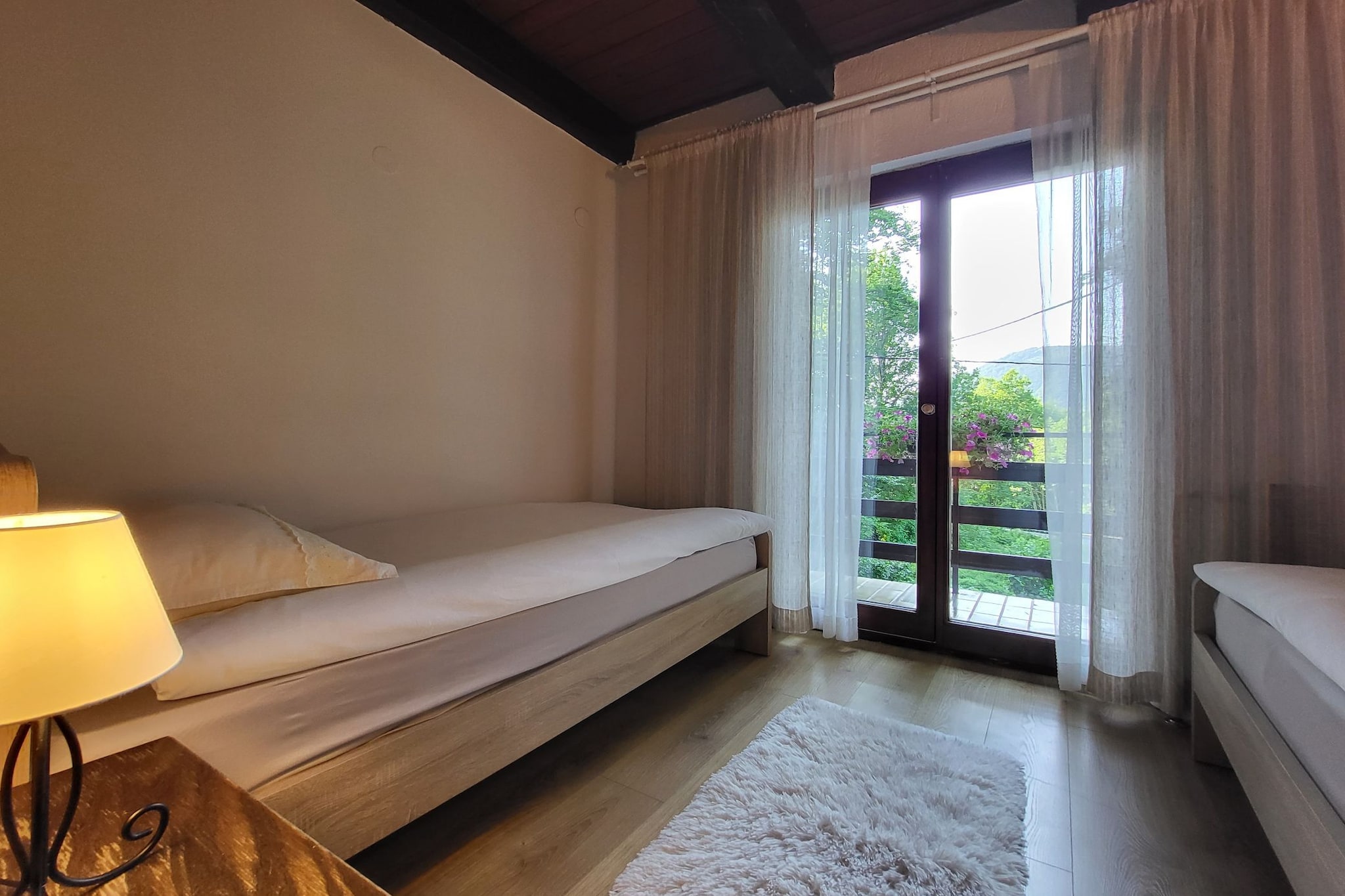 Holiday Home with Three Bedrooms and Garden - Slaapkamer