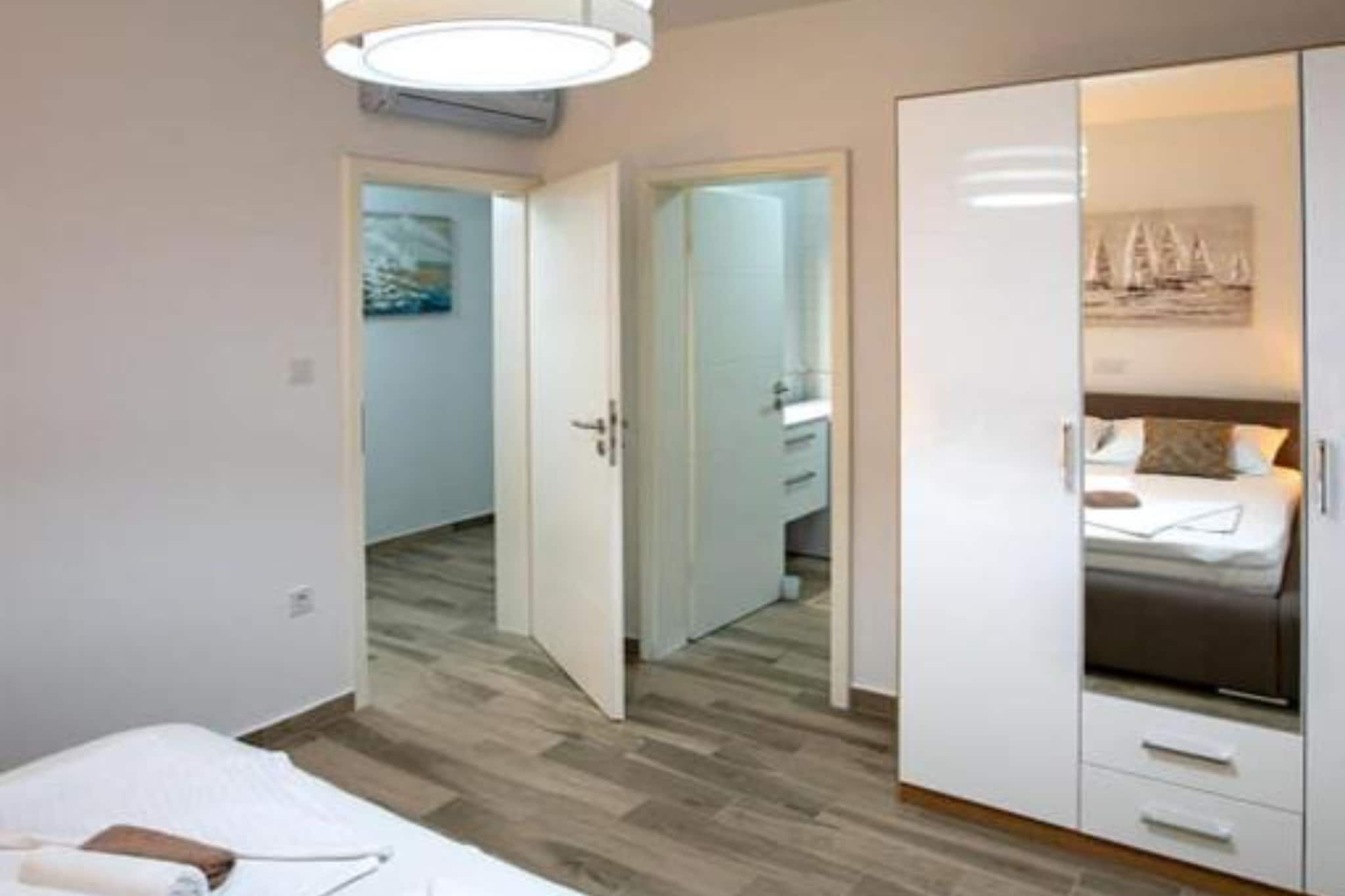 Apartments Villa Oceanus - Sea View Apartment 1 Golden sun-Indoor