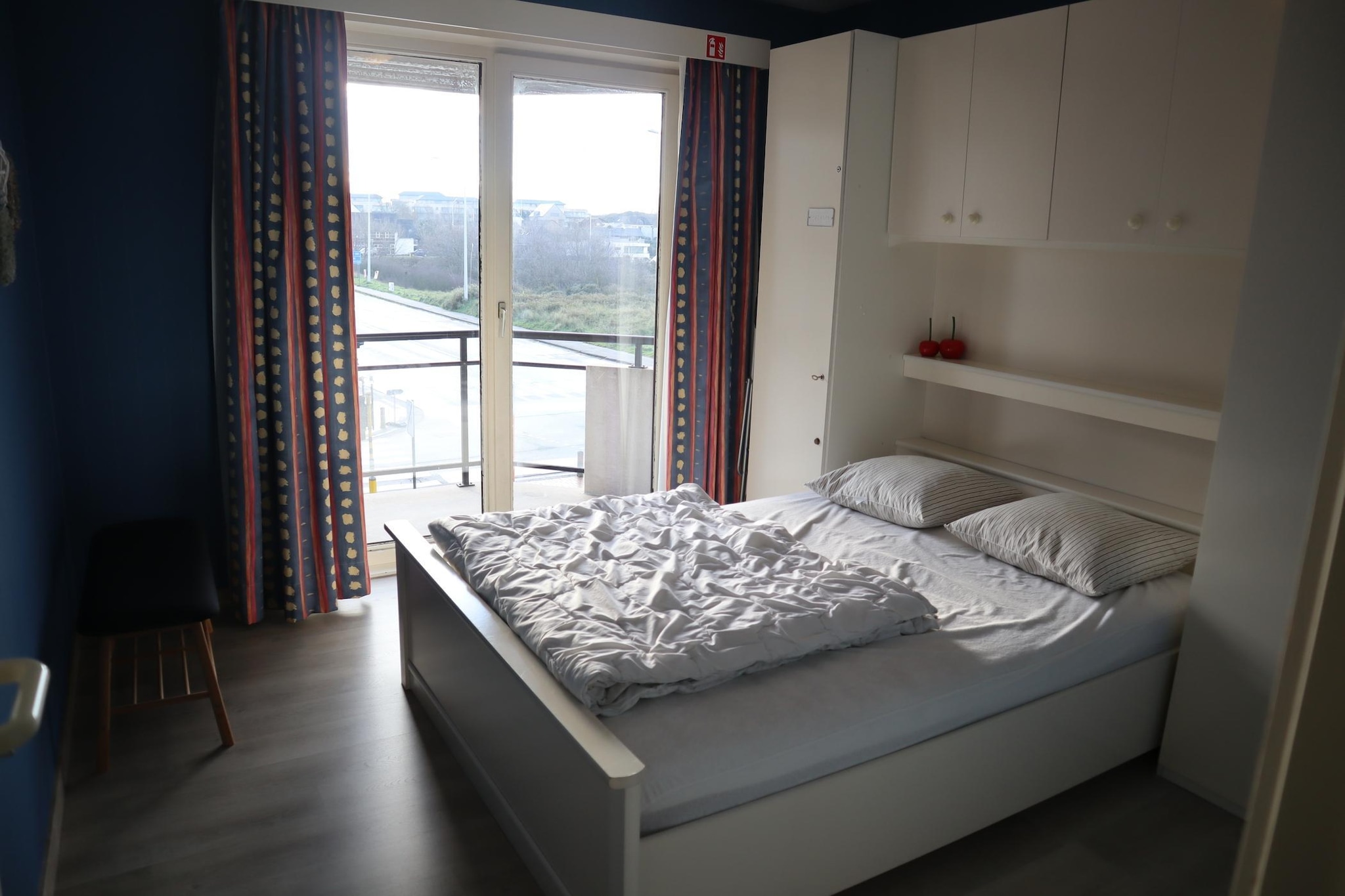 490403-Bedroom