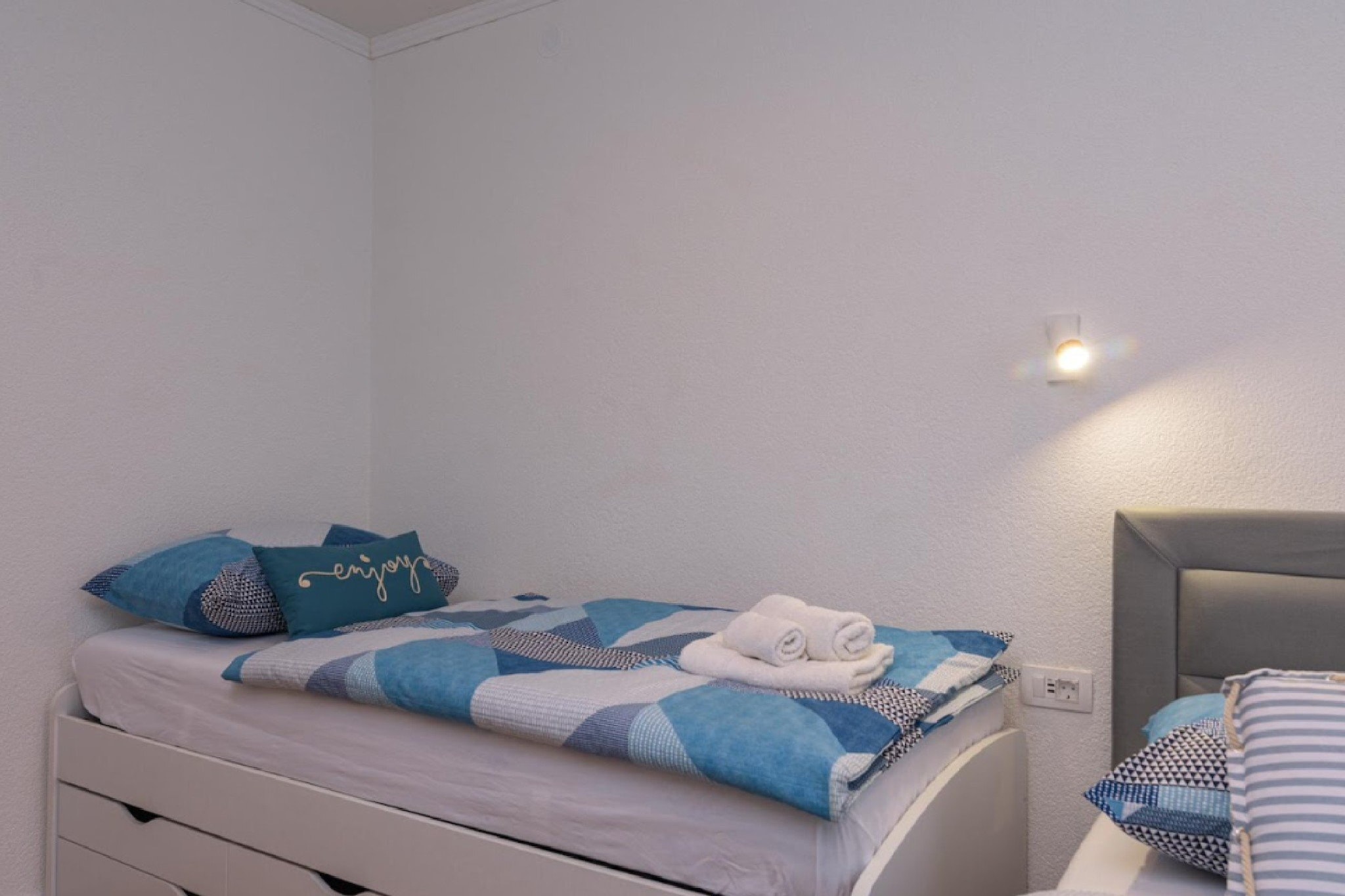 Apartments Vujina - One Bedroom apartment and Balcony 4 (Antonio)-Schlafzimmer