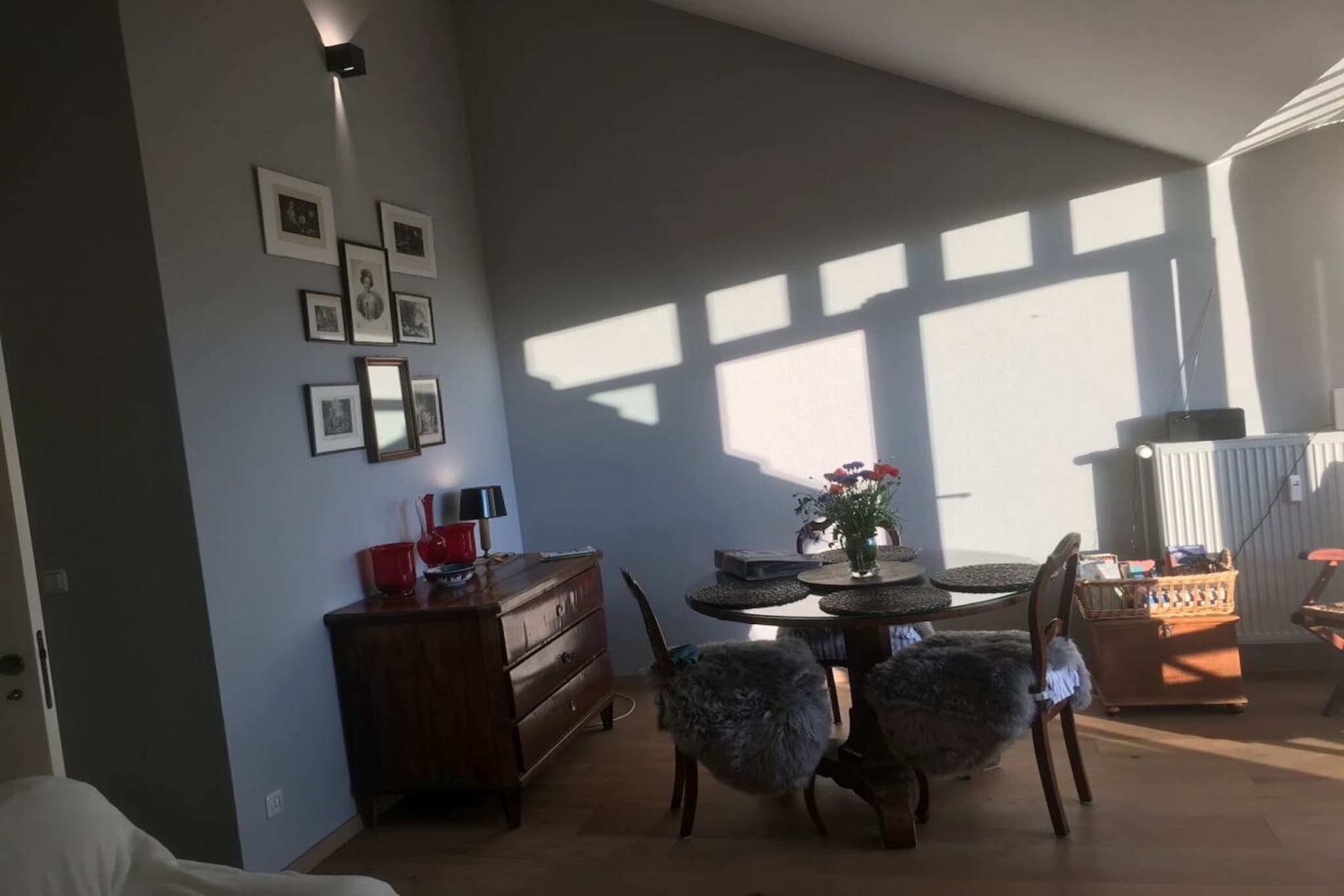 109068-Dining room