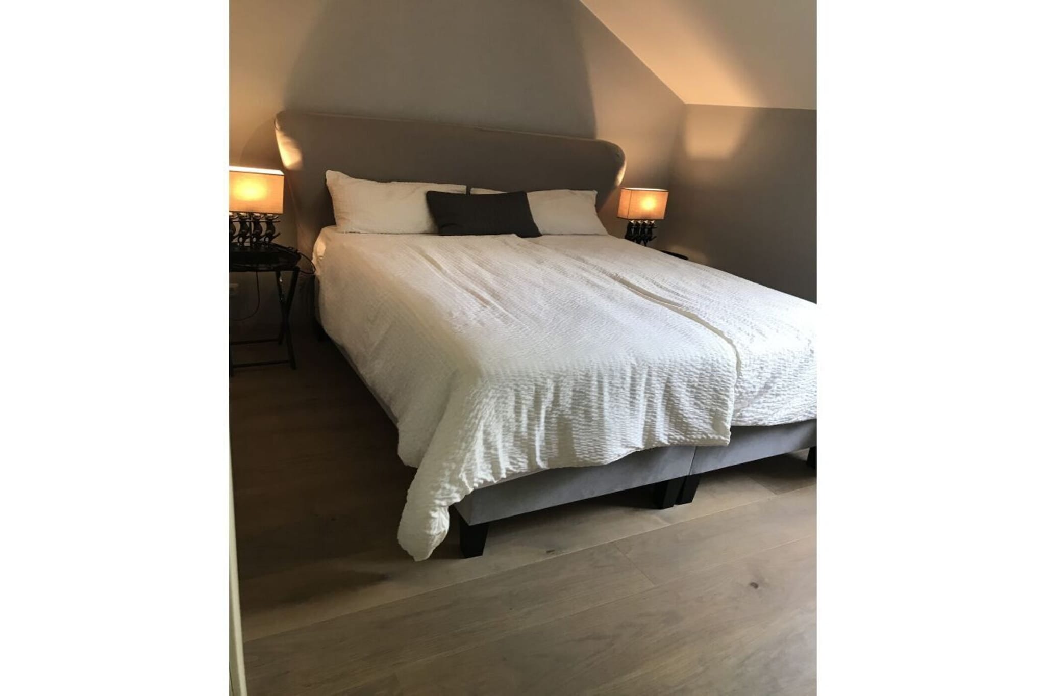 109068-Bedroom