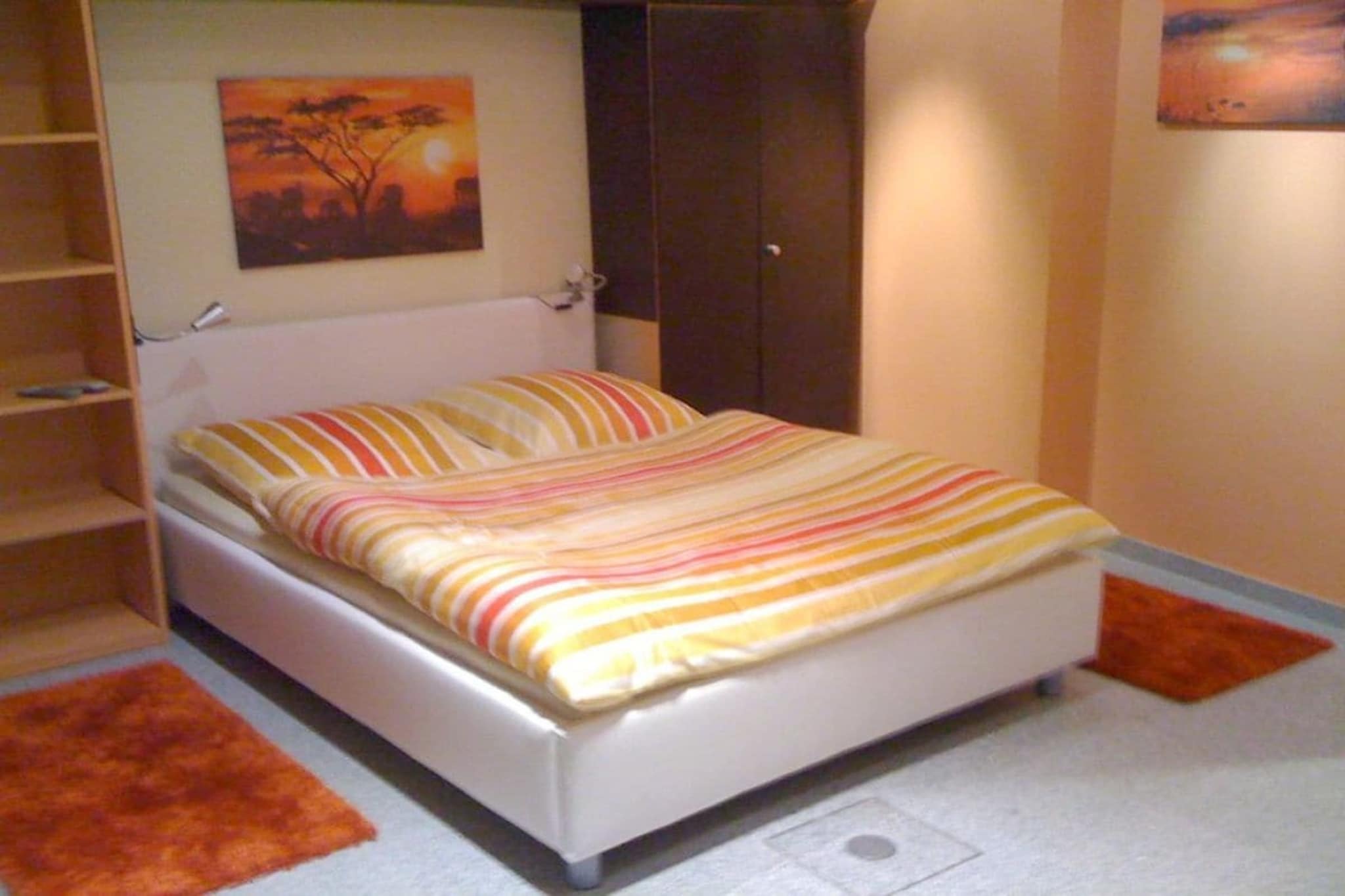 77179-Bedroom