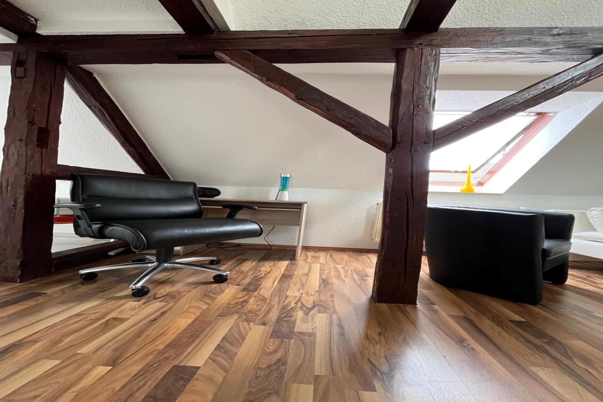 Sunny Loft with Mountain Views