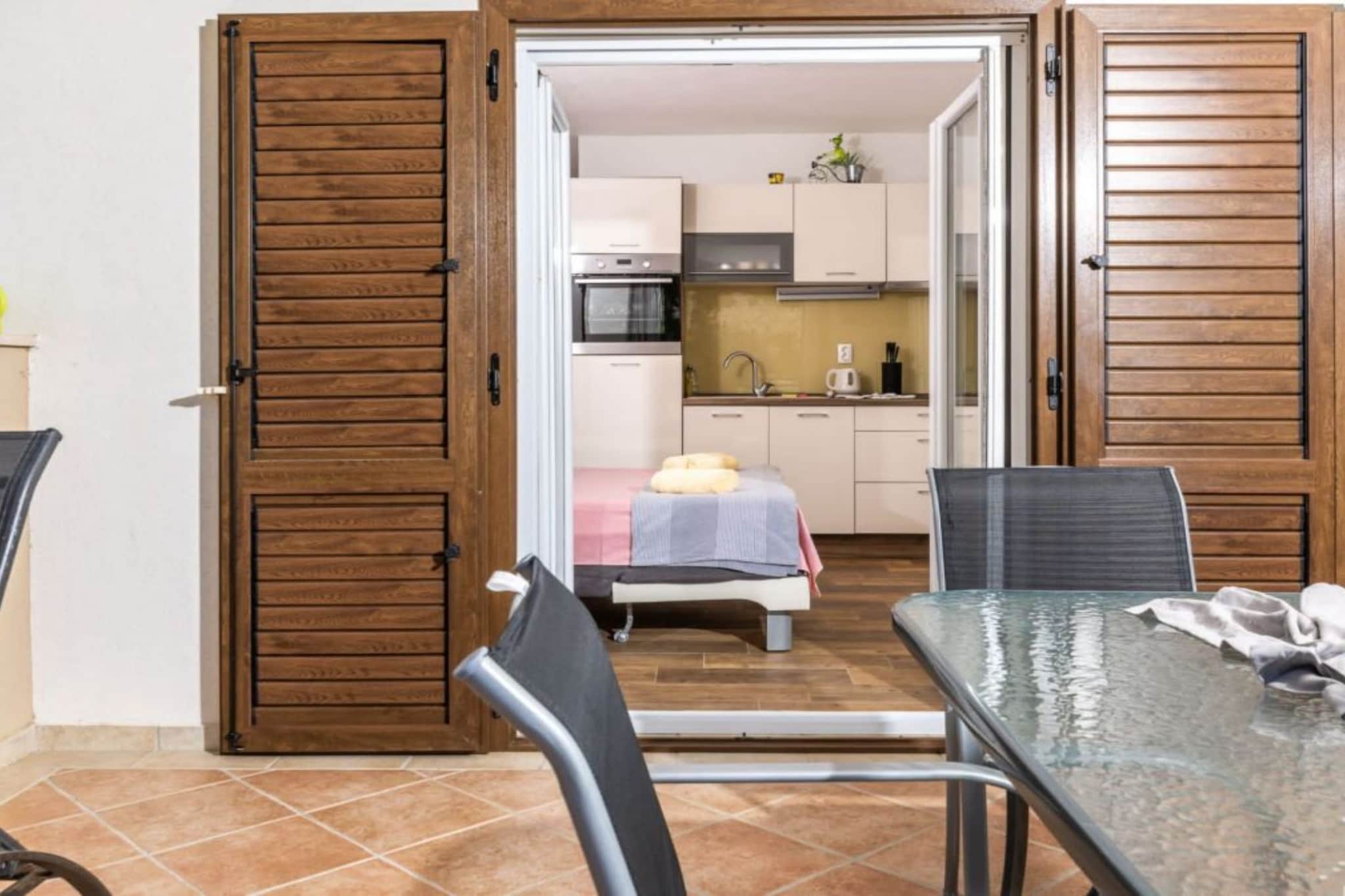 Apartments Šer Zane - One Bedroom Apartment with Terrace and Sea View (5)