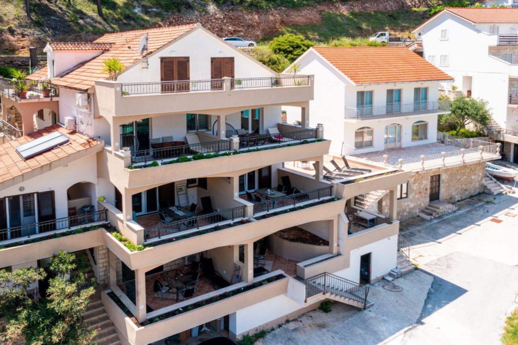 Apartments Šer Zane - One Bedroom Apartment with Terrace and Sea View (6)