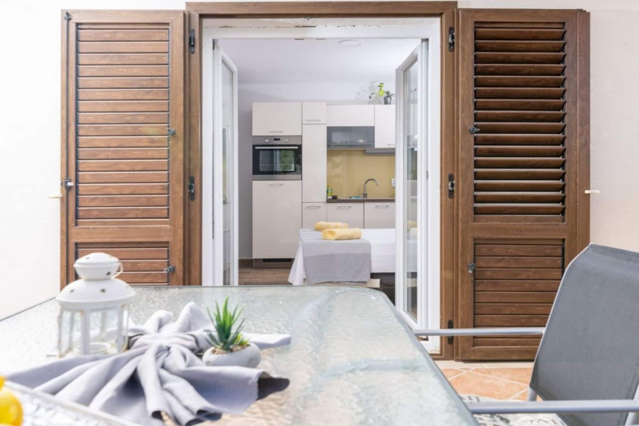 Apartments Šer Zane - One Bedroom Apartment with Terrace and Sea View (6)-Salle à manger