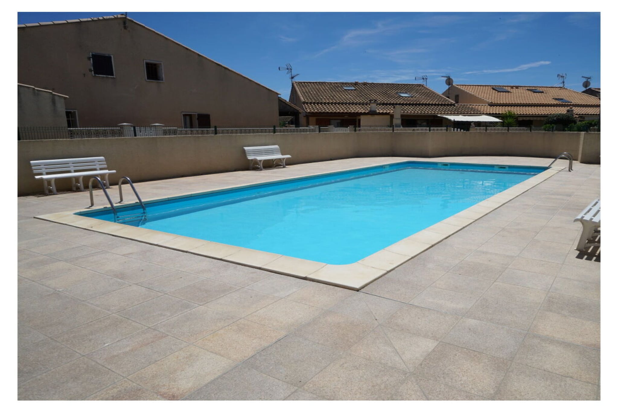 270898-Piscine