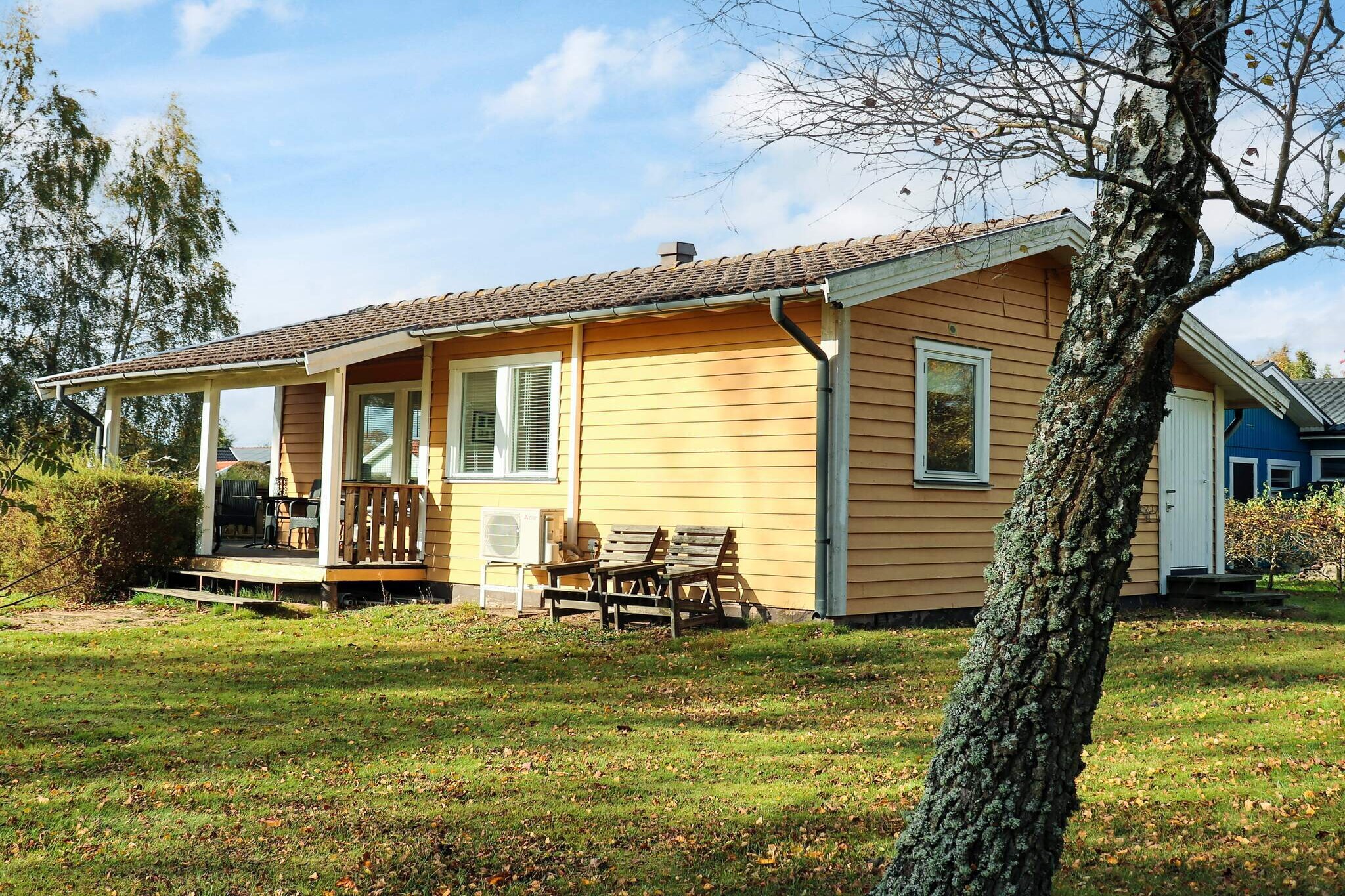 Internet Access DSL, Kitchen(cooker(electric), coffee machine, microwave, dishwasher, fridge-freezer), Living/bed room(double folding bed, TV), bedroom(2x bunk bed), bedroom(double bed), bathroom(washbasin, shower, toilet), heating(electric), garden furniture