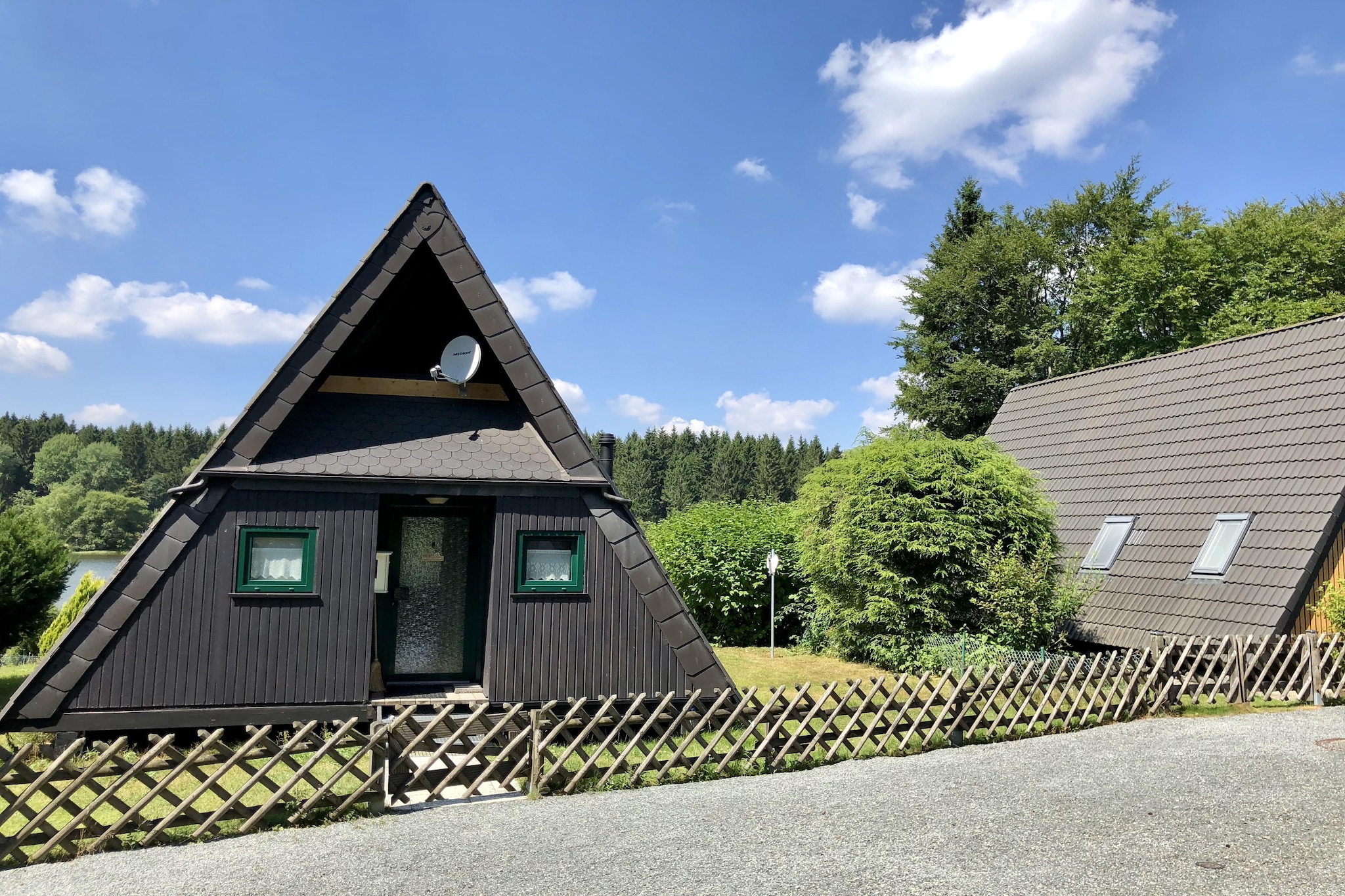 Typ A -  Nurdachhaus - Haustierfrei-Buitenkant zomer