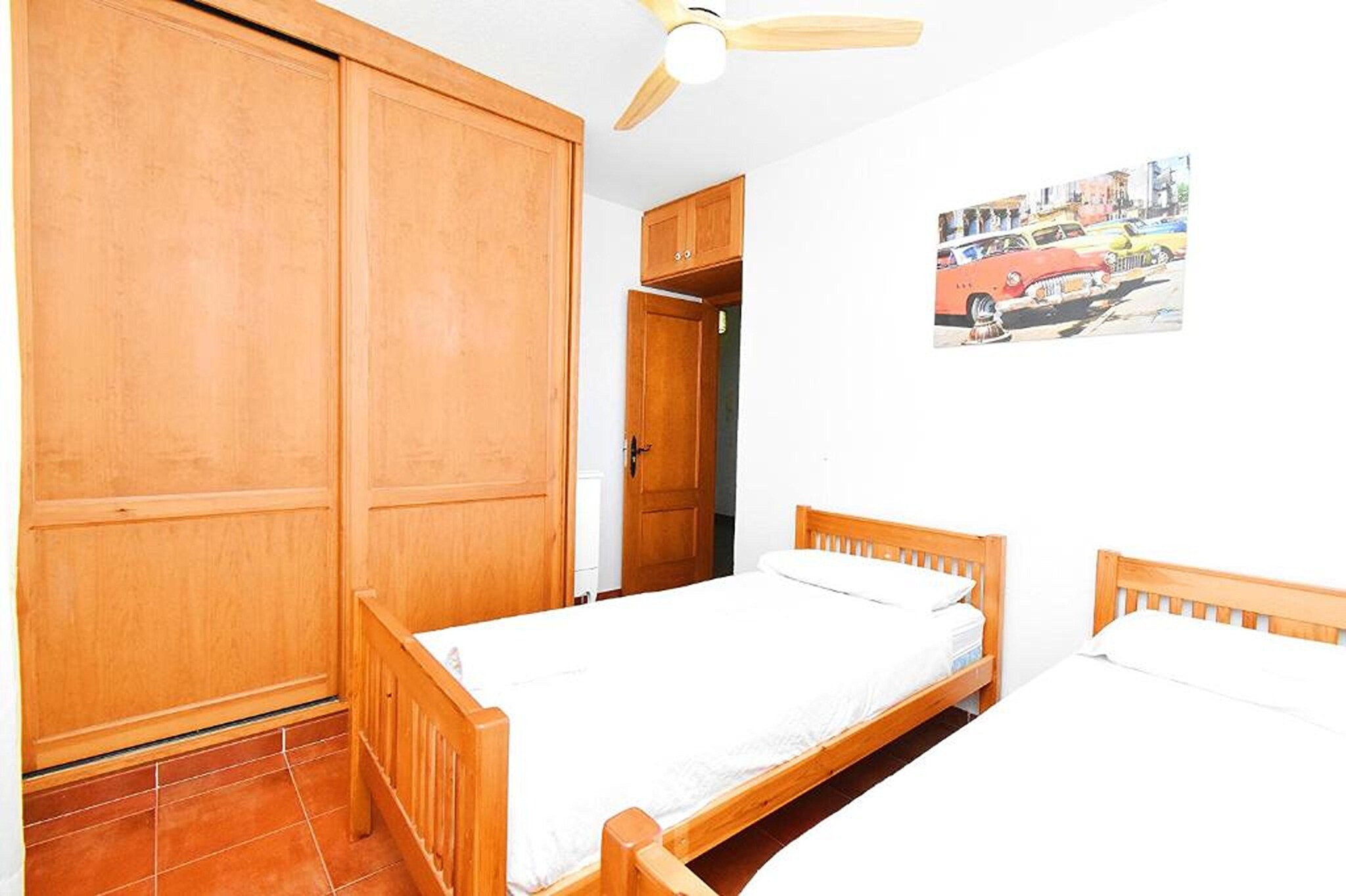 House with terrace and parking near the beaches