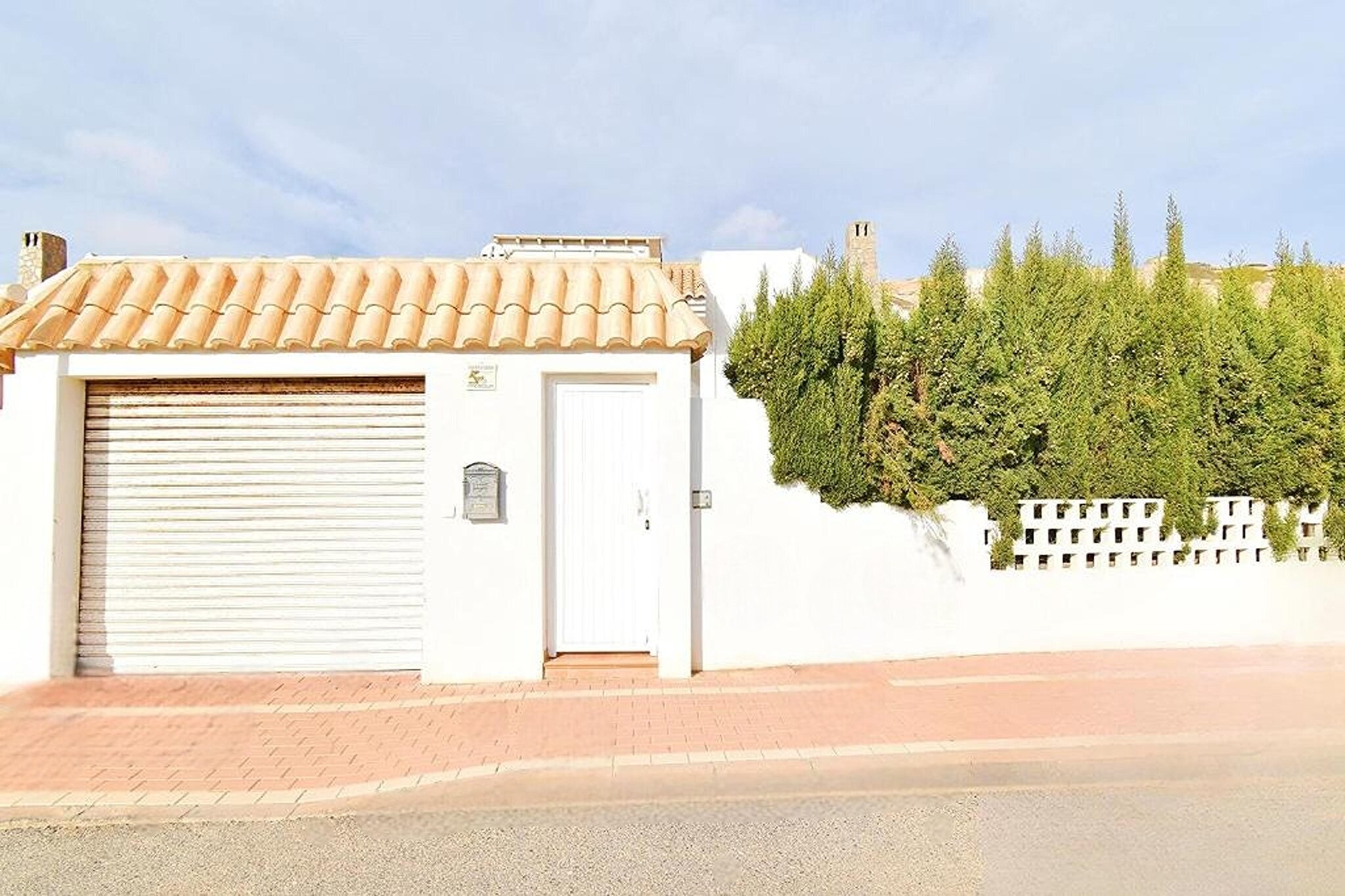 House with terrace and parking near the beaches