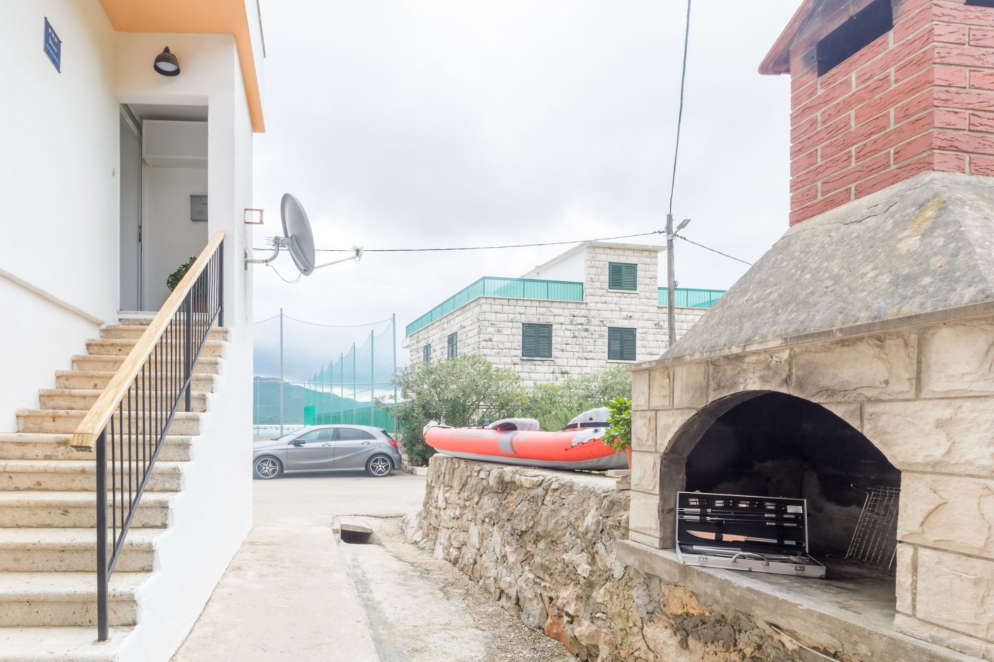 Holiday Home Milutinovic - Four Bedroom  Holiday Home with Sea View-Facilities
