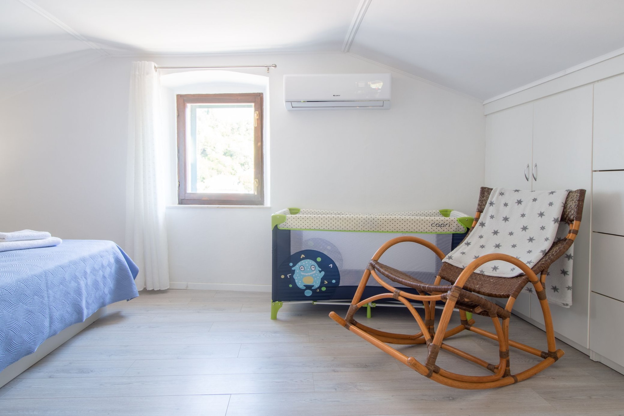 Holiday Home Milutinovic - Four Bedroom  Holiday Home with Sea View-Bedroom