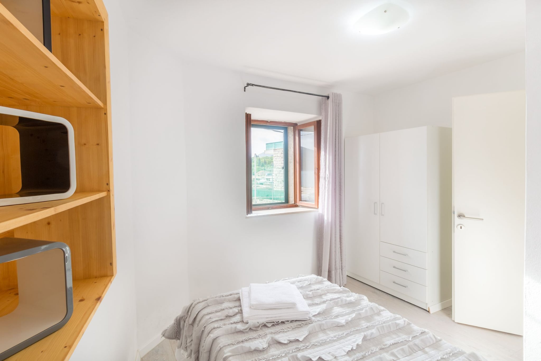 Holiday Home Milutinovic - Four Bedroom  Holiday Home with Sea View-Bedroom