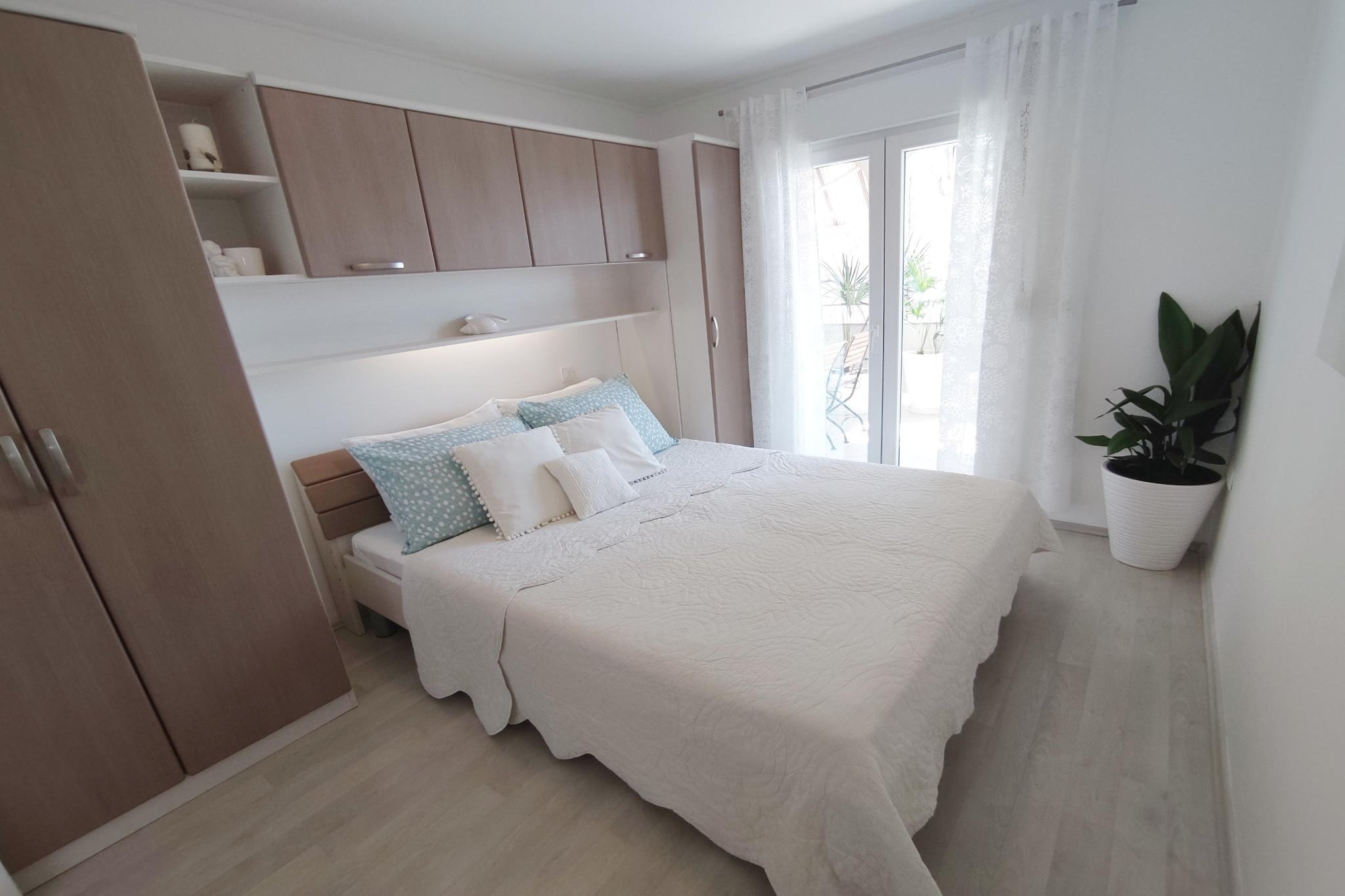 Apartment Ana with a partial sea view - Two Bedroom Apartment with Balcony and a Partial Sea View