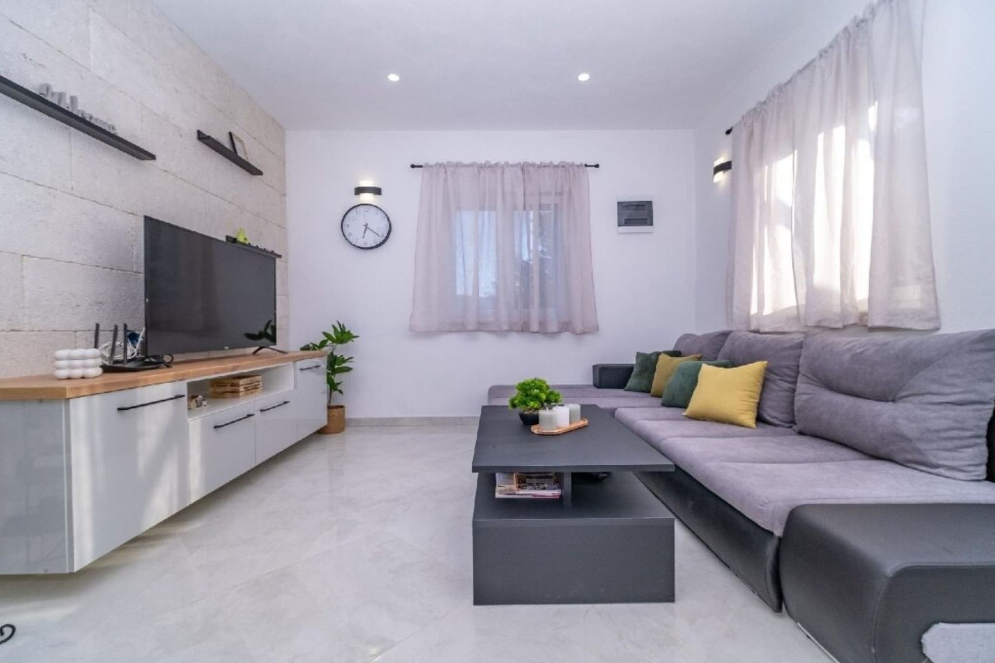 Holiday Home Bračuta- Two Bedroom Holiday Home with Pool