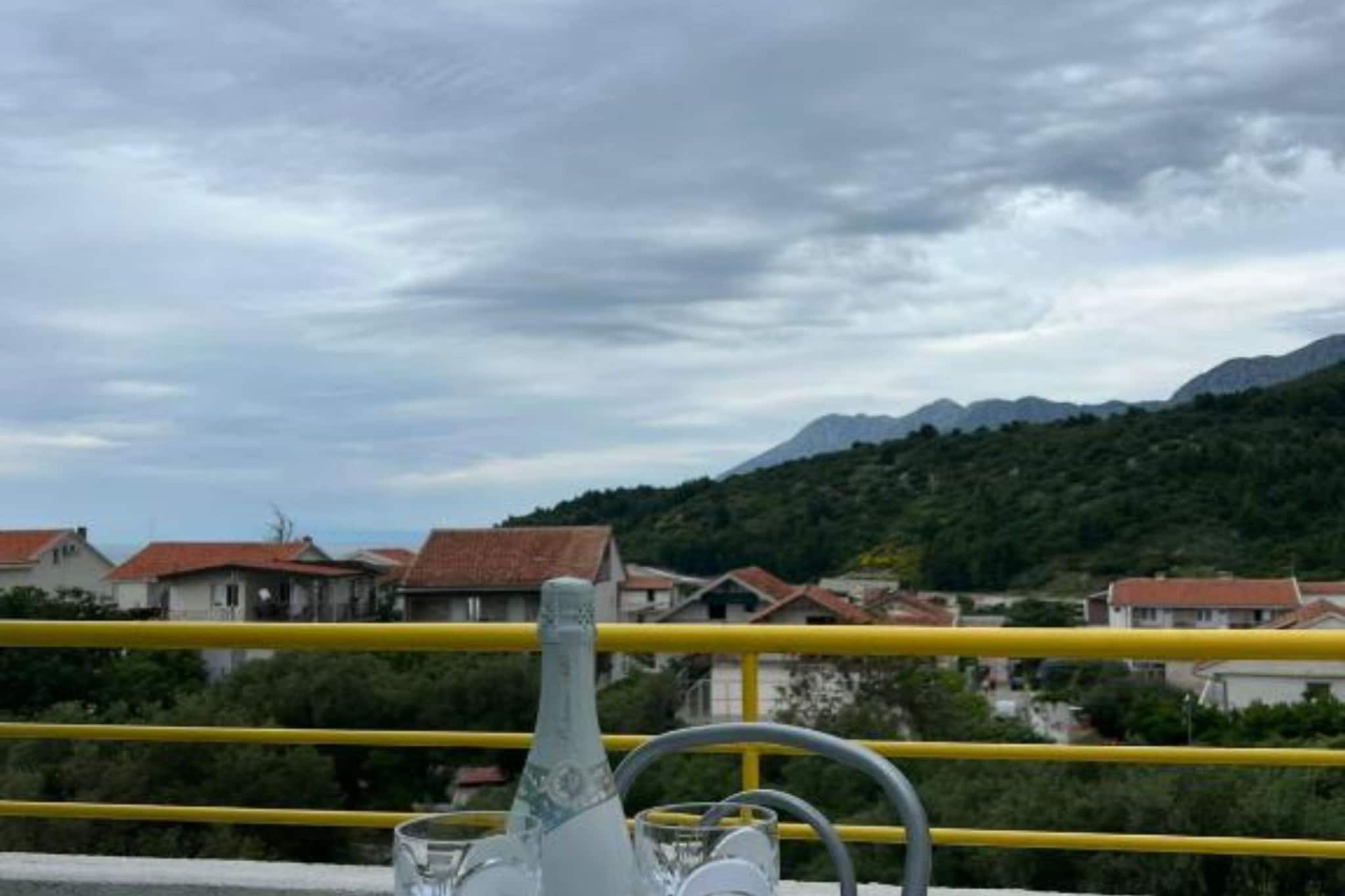 Apartments Natali - One Bedroom Apartment with Balcony (APP4)-Terrasse/Balkon