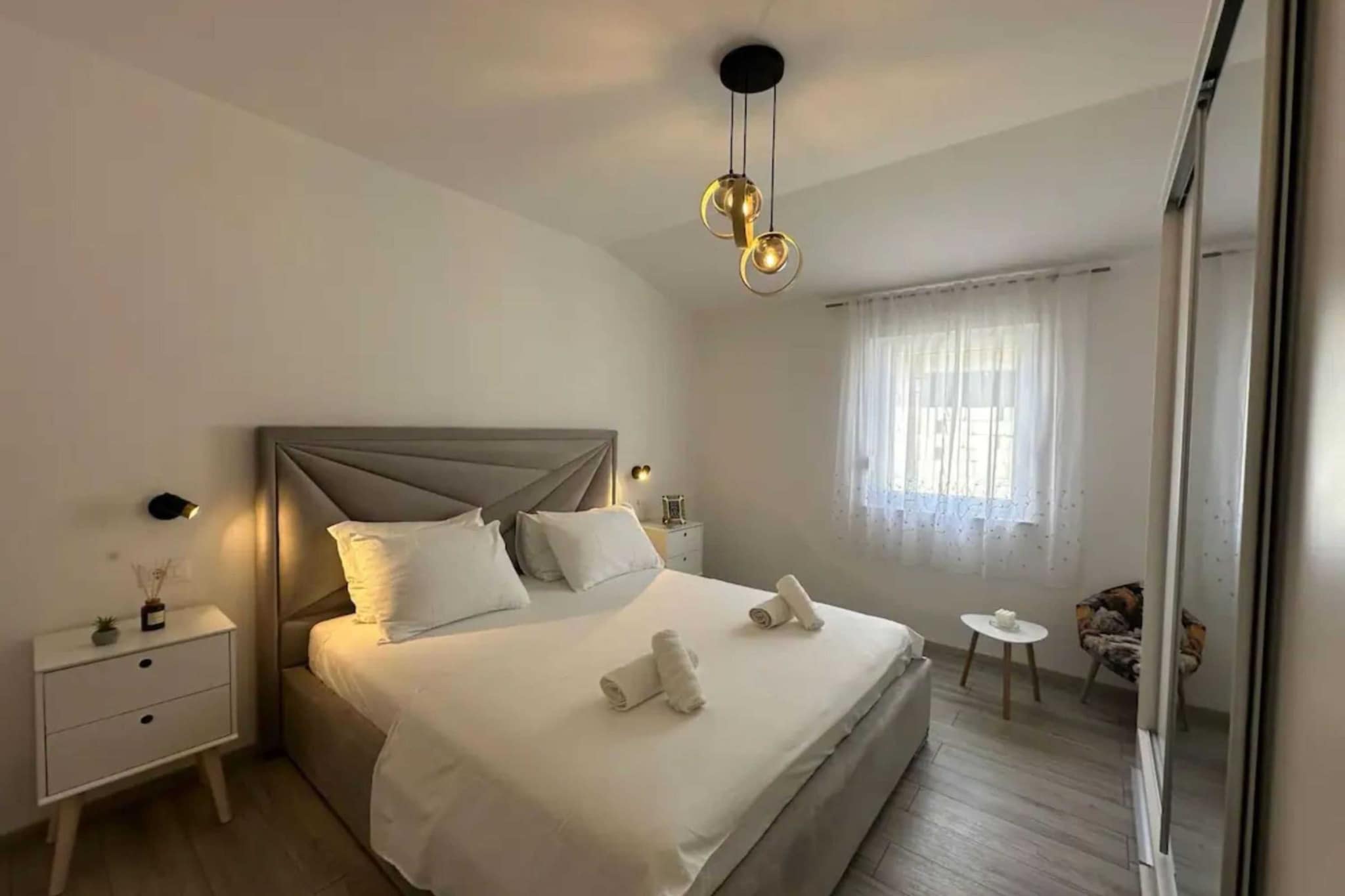 Apartment Ivan with Pool - Two Bedroom Apartment with Terrace and Swimming pool-Chambre