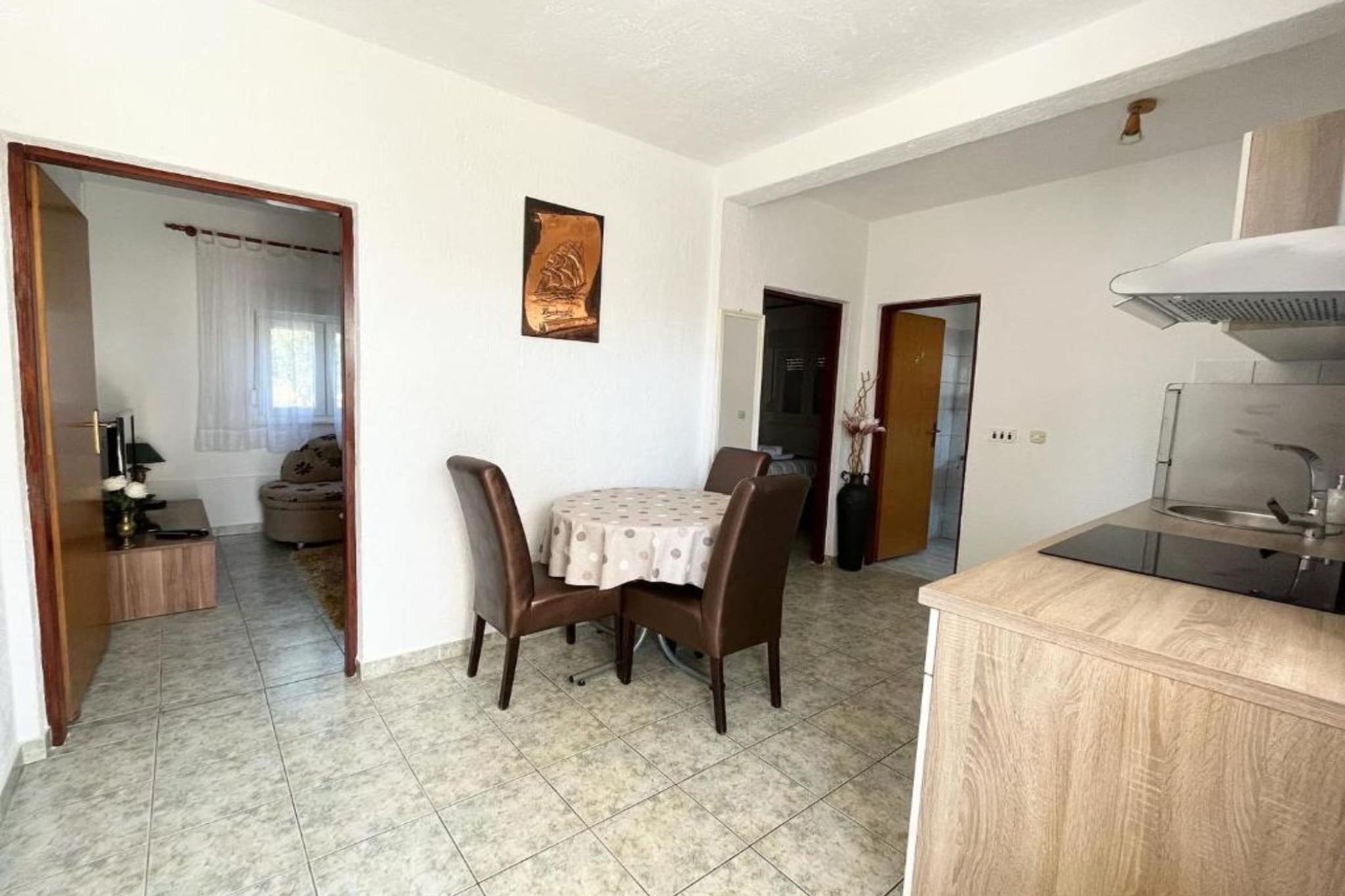 Apartments Fortuna - One Bedroom Apartment with Balcony (3)-Dining room
