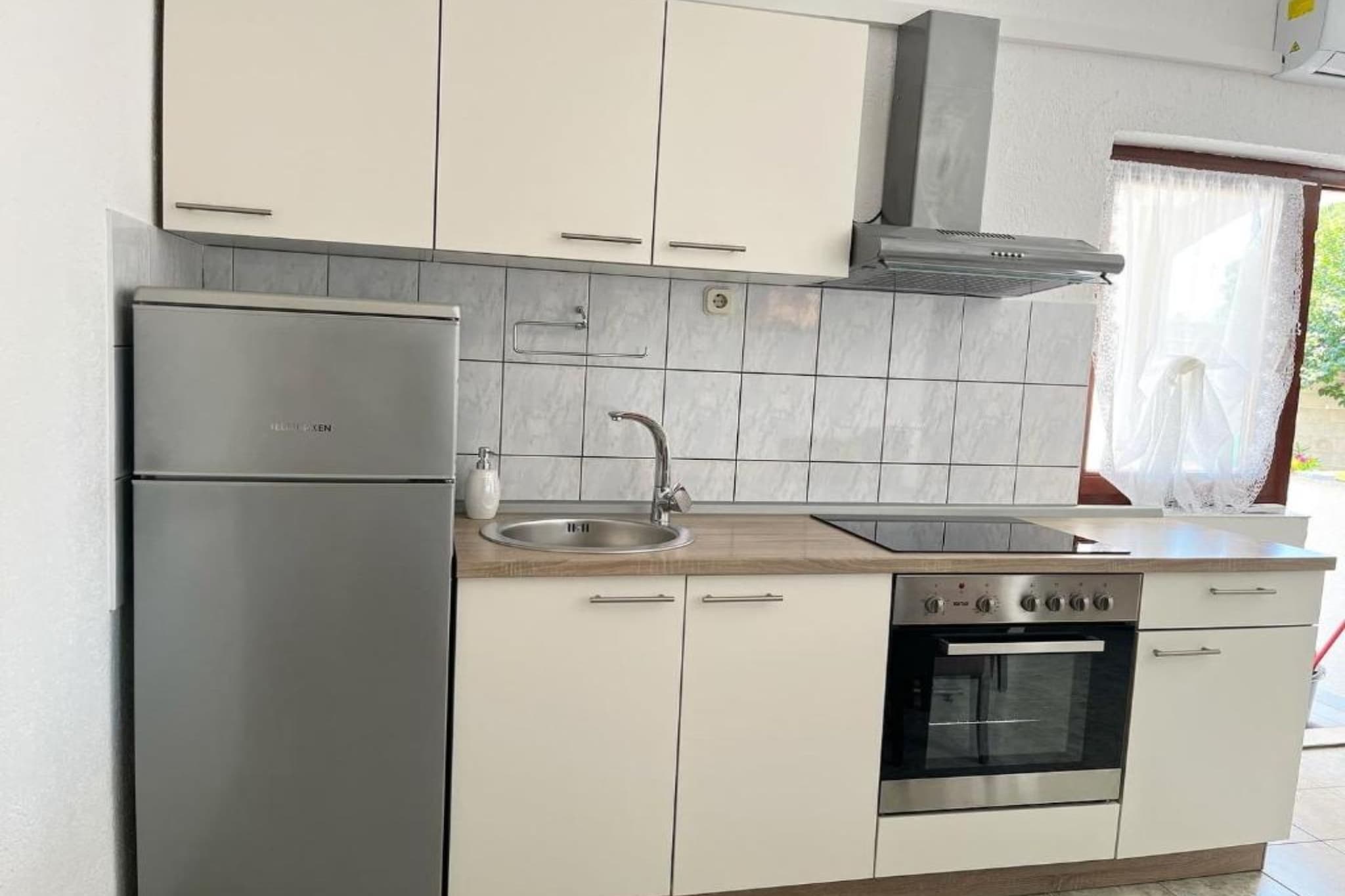 Apartments Fortuna - One Bedroom Apartment with Balcony (3)-Kitchen