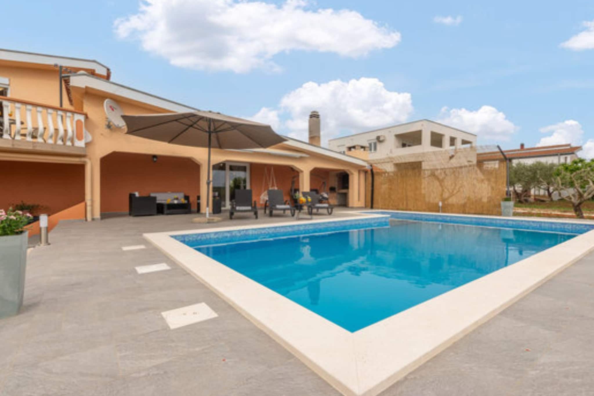Three Bedroom Villa-Pool