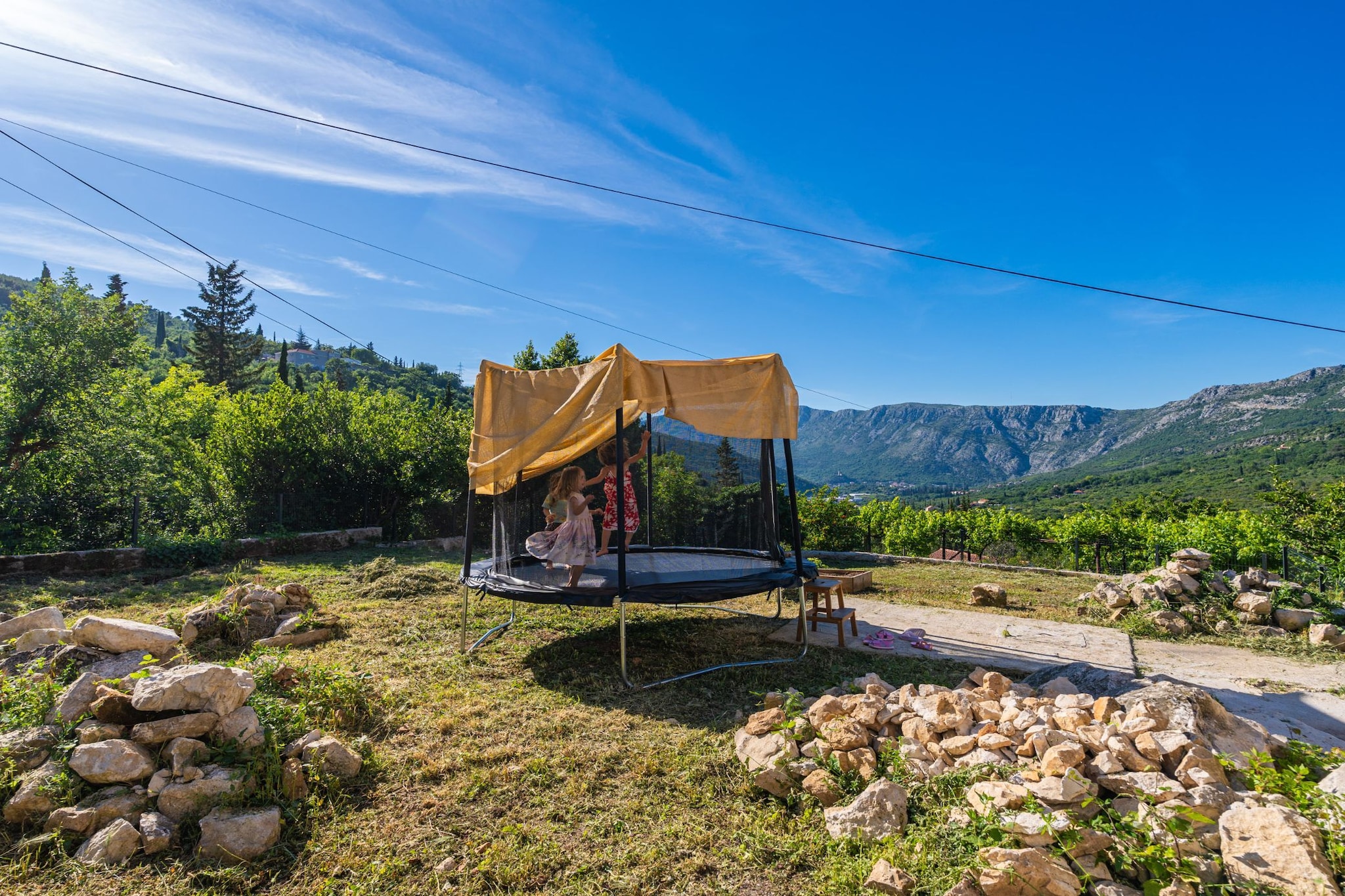 Ranch House Zora - One Bedroom Ranch House