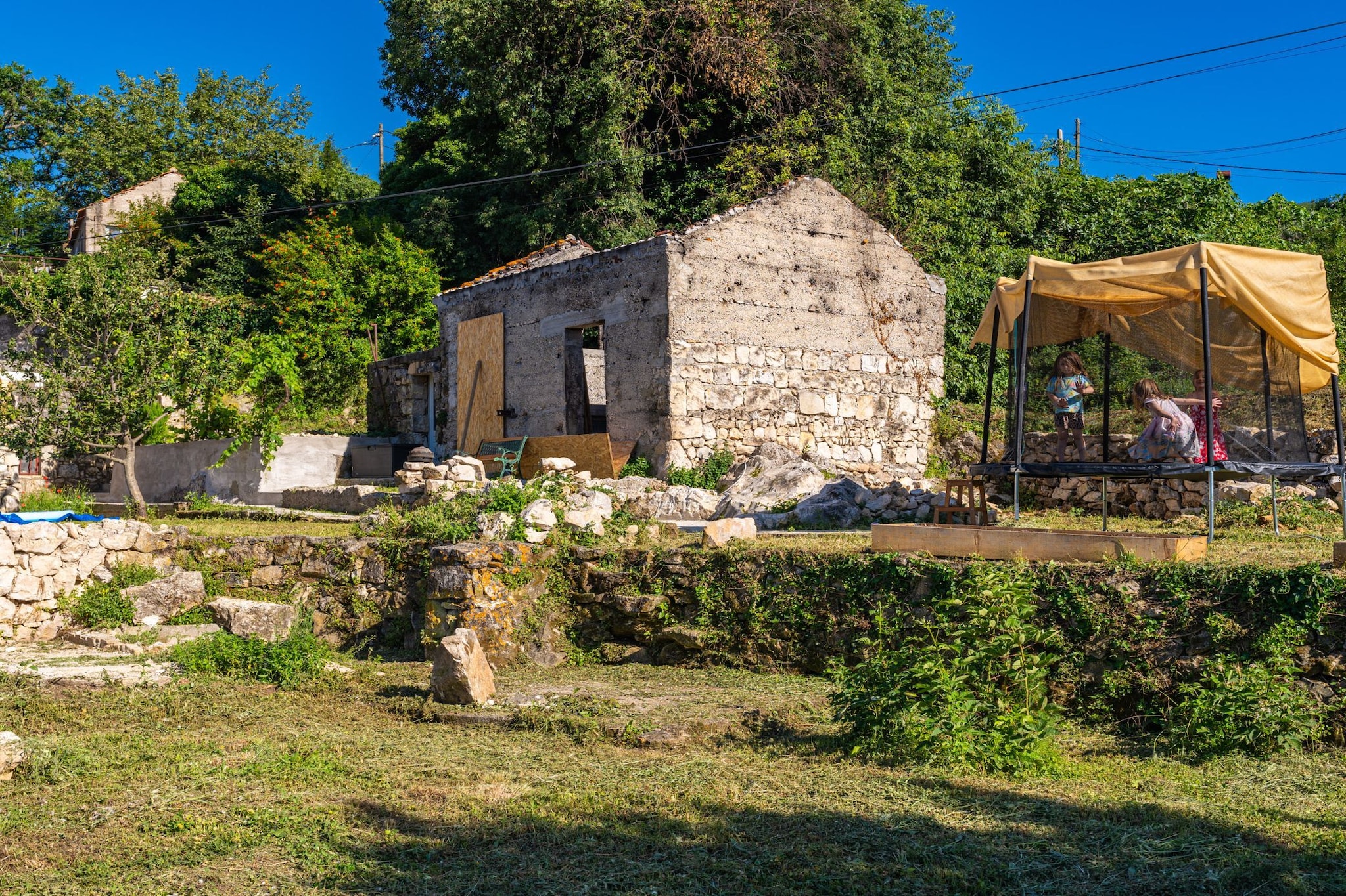 Ranch House Zora - One Bedroom Ranch House-Outdoor