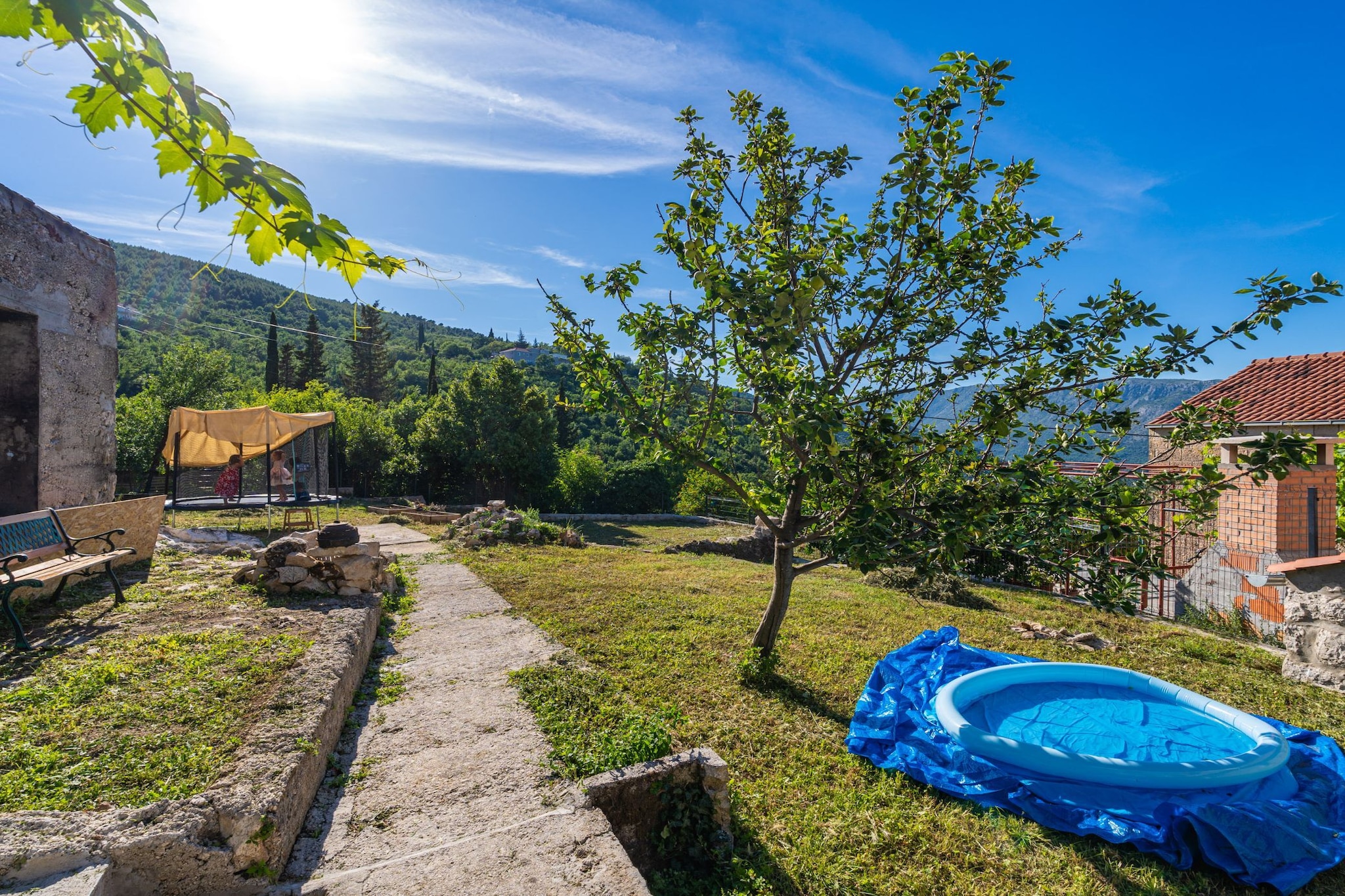 Ranch House Zora - One Bedroom Ranch House-Outdoor