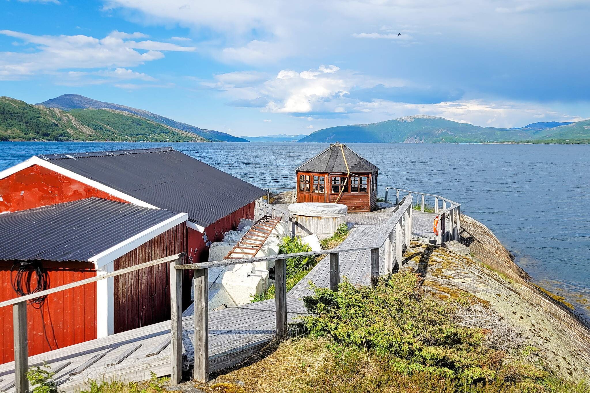 6 person holiday home in Sandhornøy - Spa