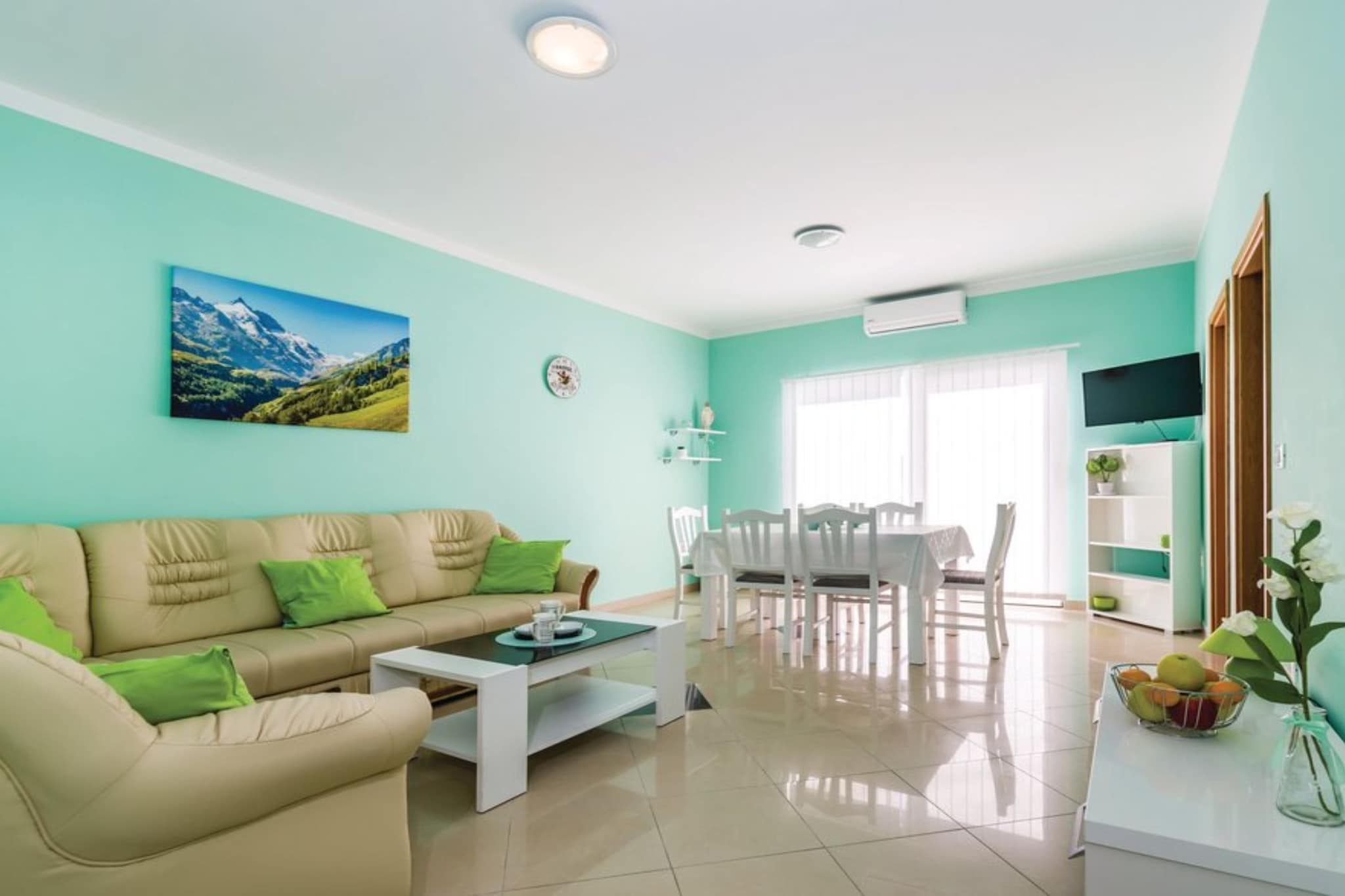 Holiday Home Villa Ksenija - Six Bedroom Holiday Home with Pool