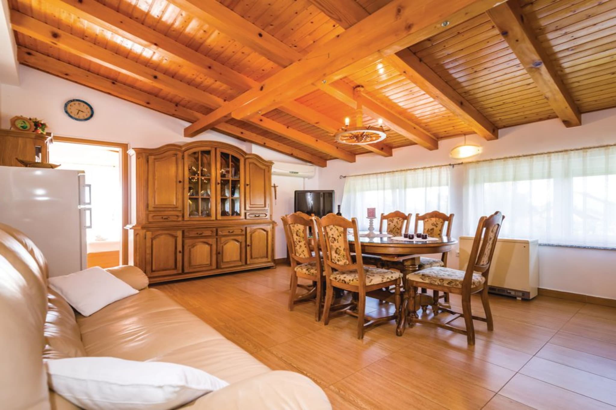 Holiday Home Villa Ksenija - Six Bedroom Holiday Home with Pool-Living room