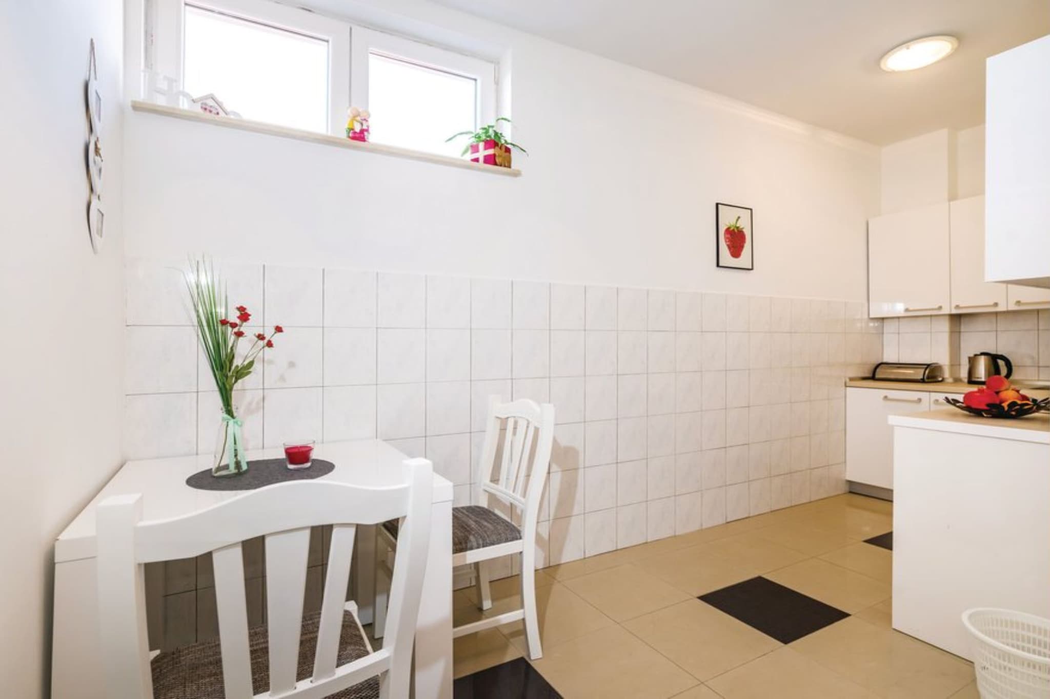 Holiday Home Villa Ksenija - Six Bedroom Holiday Home with Pool-Kitchen
