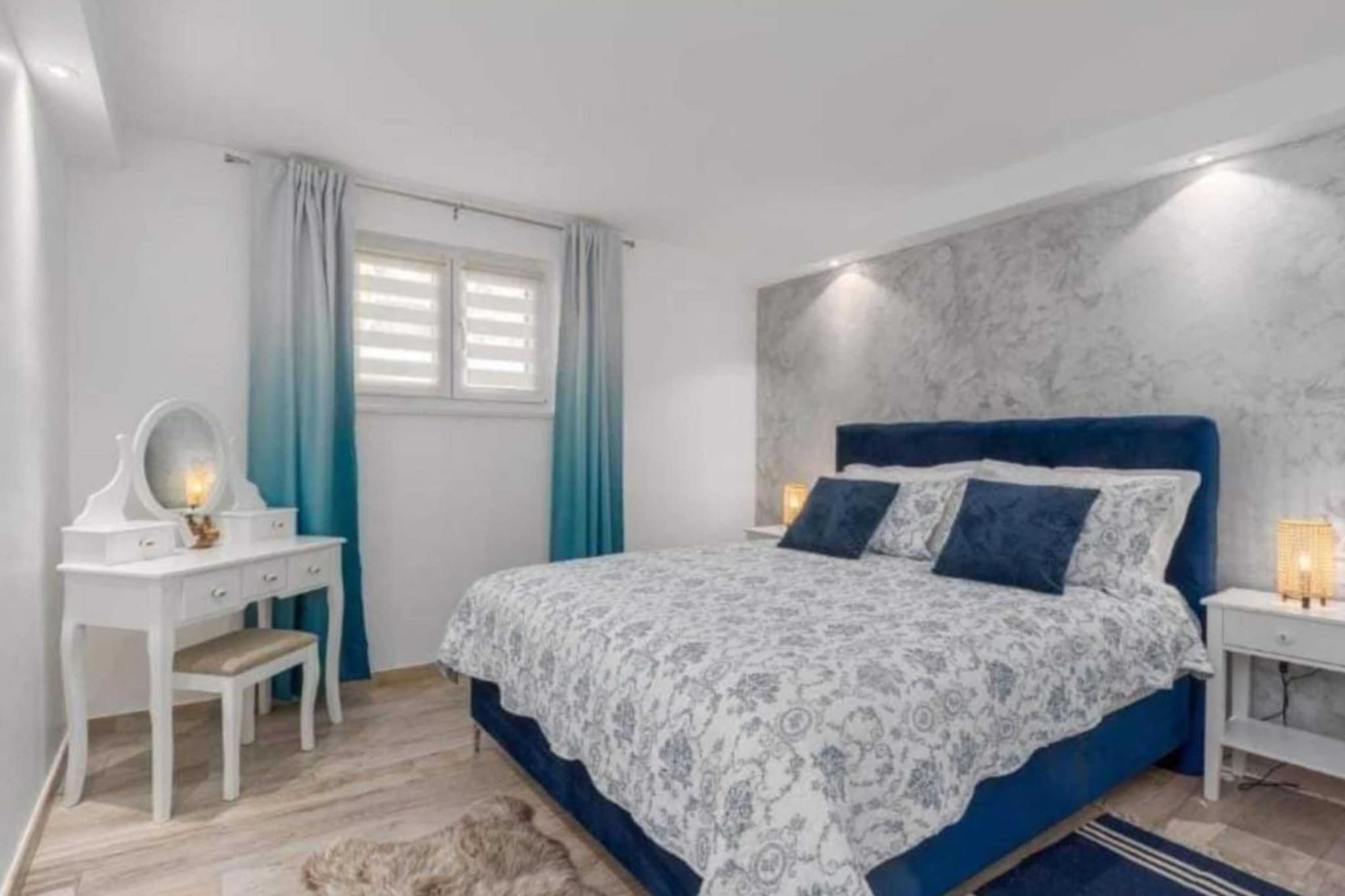 Apartment Amor - Two Bedroom Apartment with Terrace-Schlafzimmer