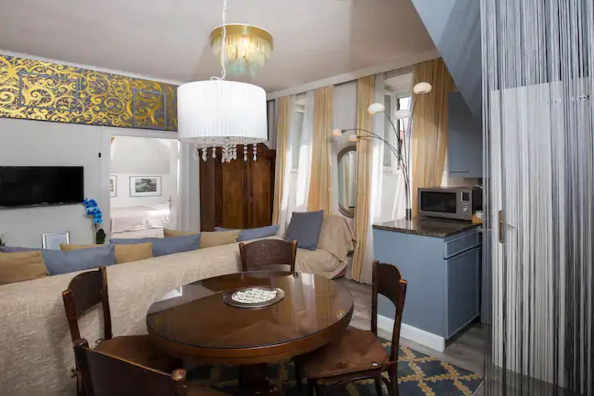 Apartment Ivančica - Double Room with Old town view-Dining room
