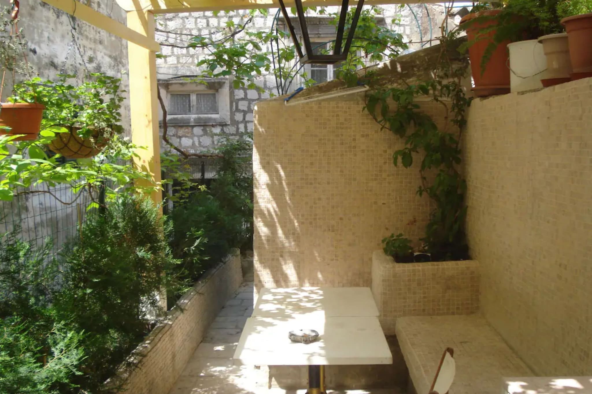 Apartment Ivančica - Double Room with Old town view-Indoor
