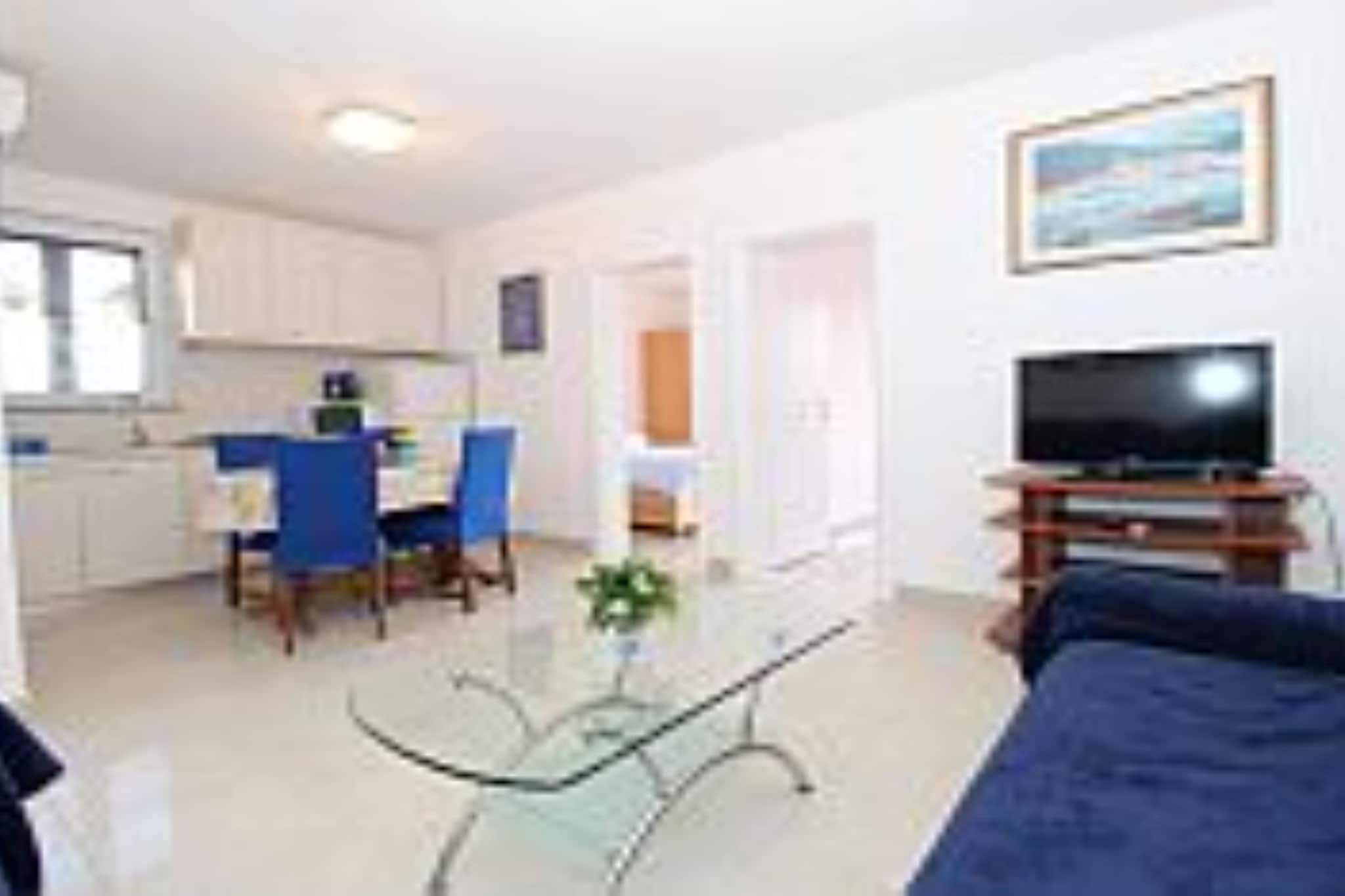 Apartments Jović - Two Bedroom Apartment with Terrace (A1)