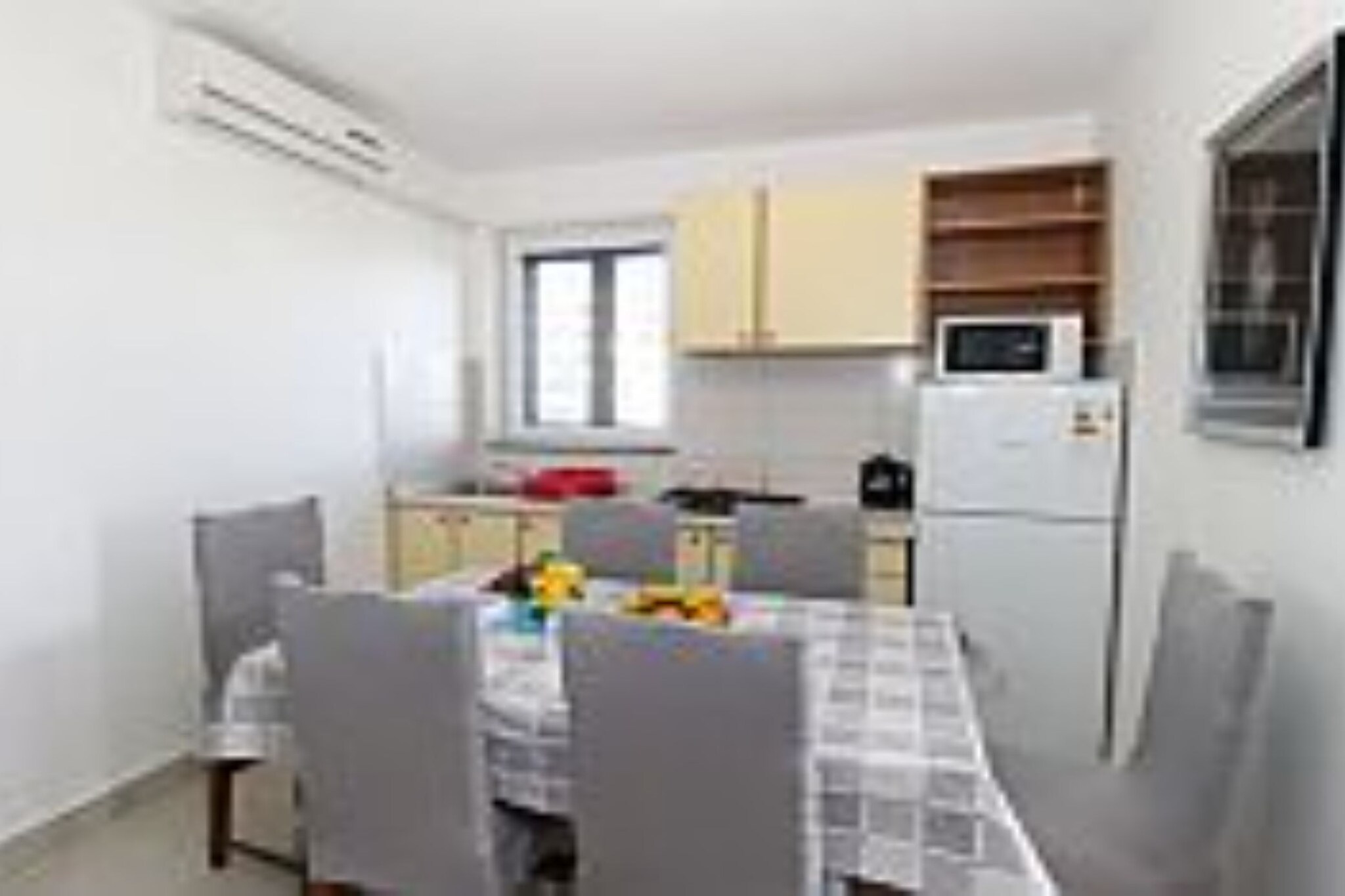 Apartments Jović - Two Bedroom Apartment with Terrace (A3)-Salle à manger