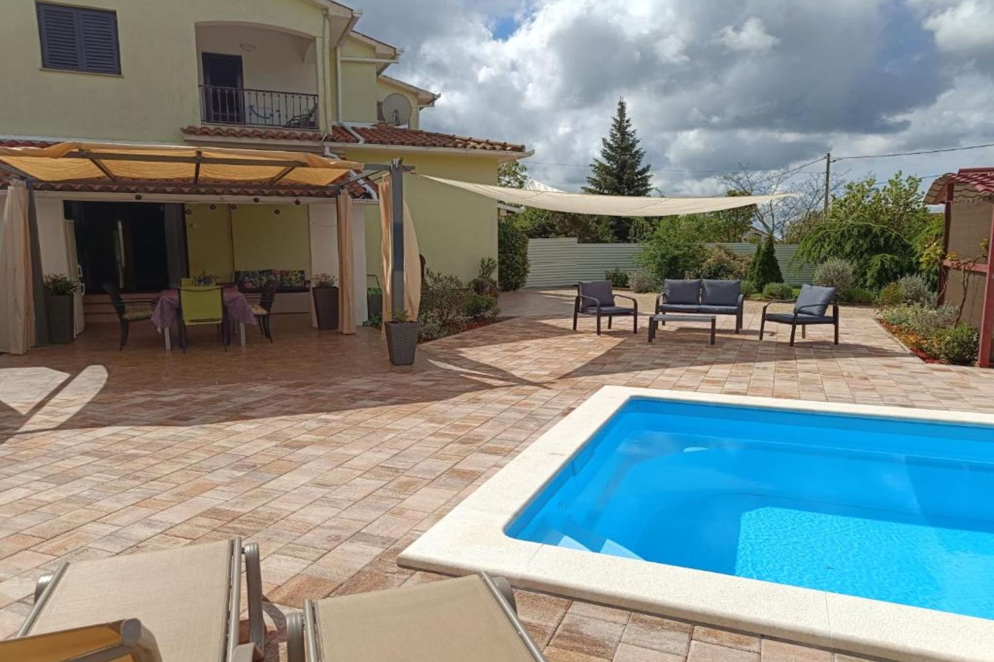 Villa Hilda - Two Bedroom Villa-Pool
