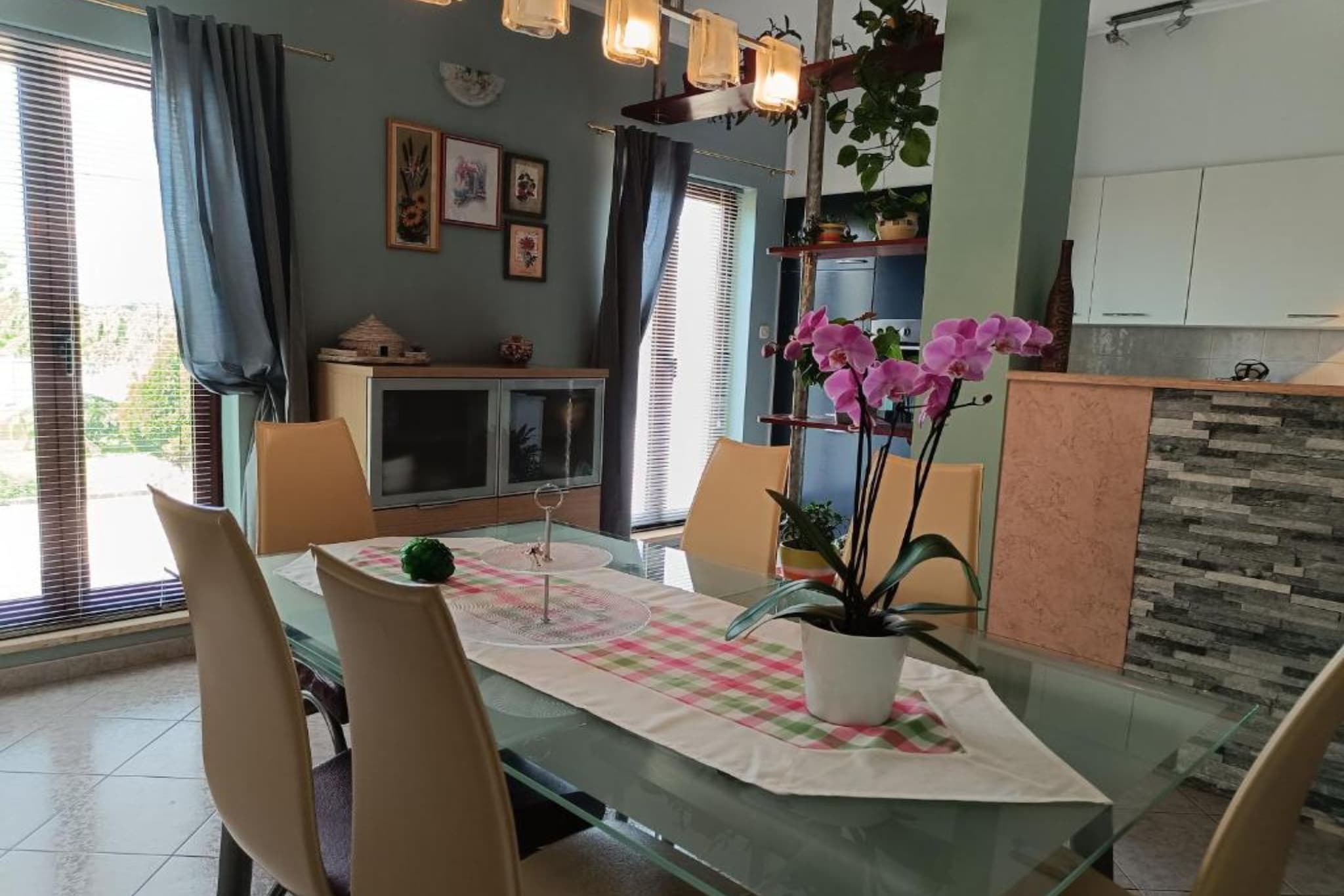 Villa Hilda - Two Bedroom Villa-Dining room