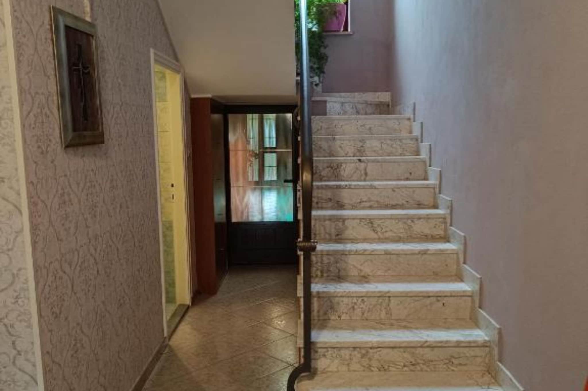 Villa Hilda - Two Bedroom Villa-Stairs