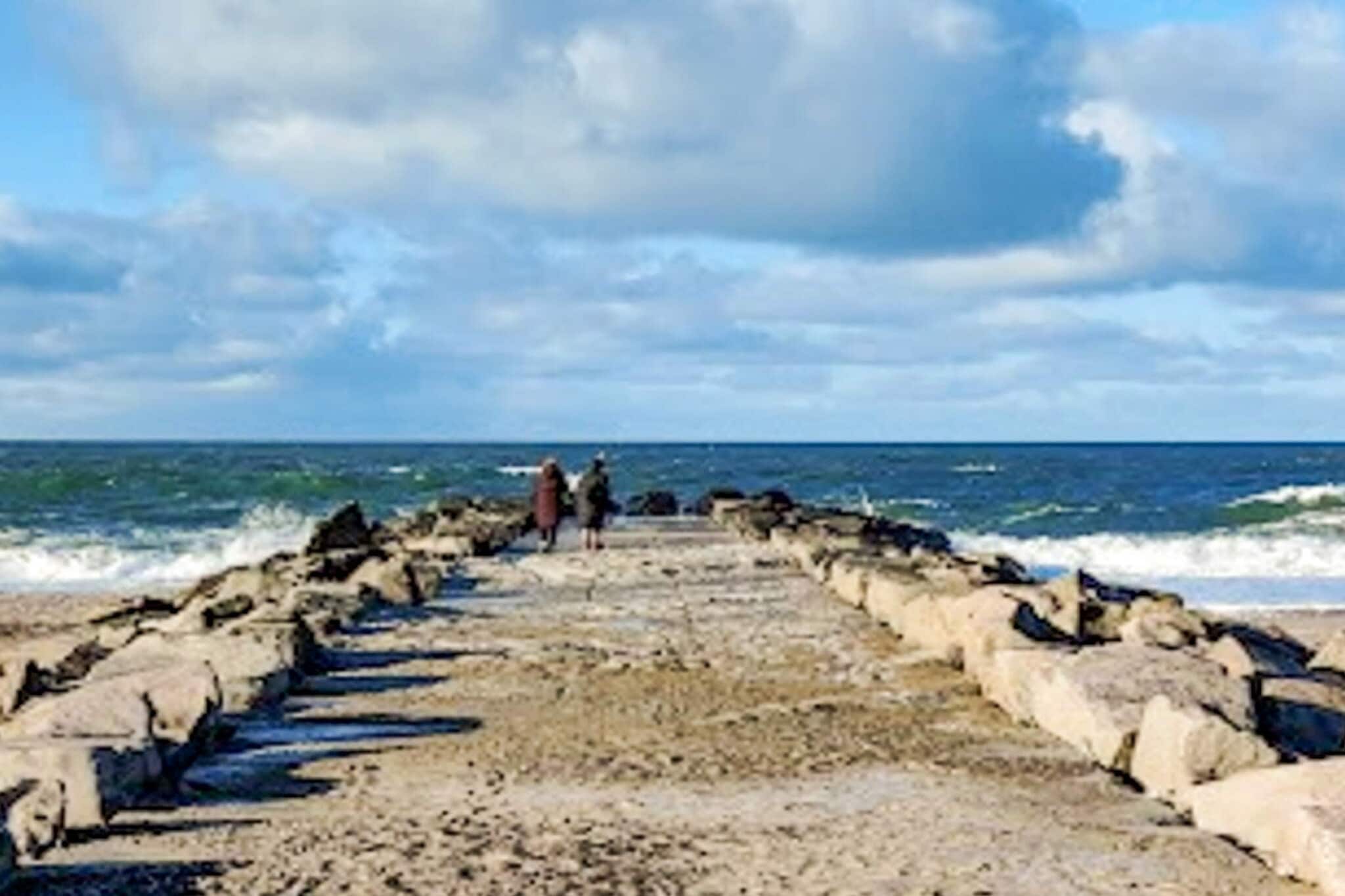 Luxus-Poolhaus in Strandnahe -- By Traum Ferienwohnungen-Aussicht