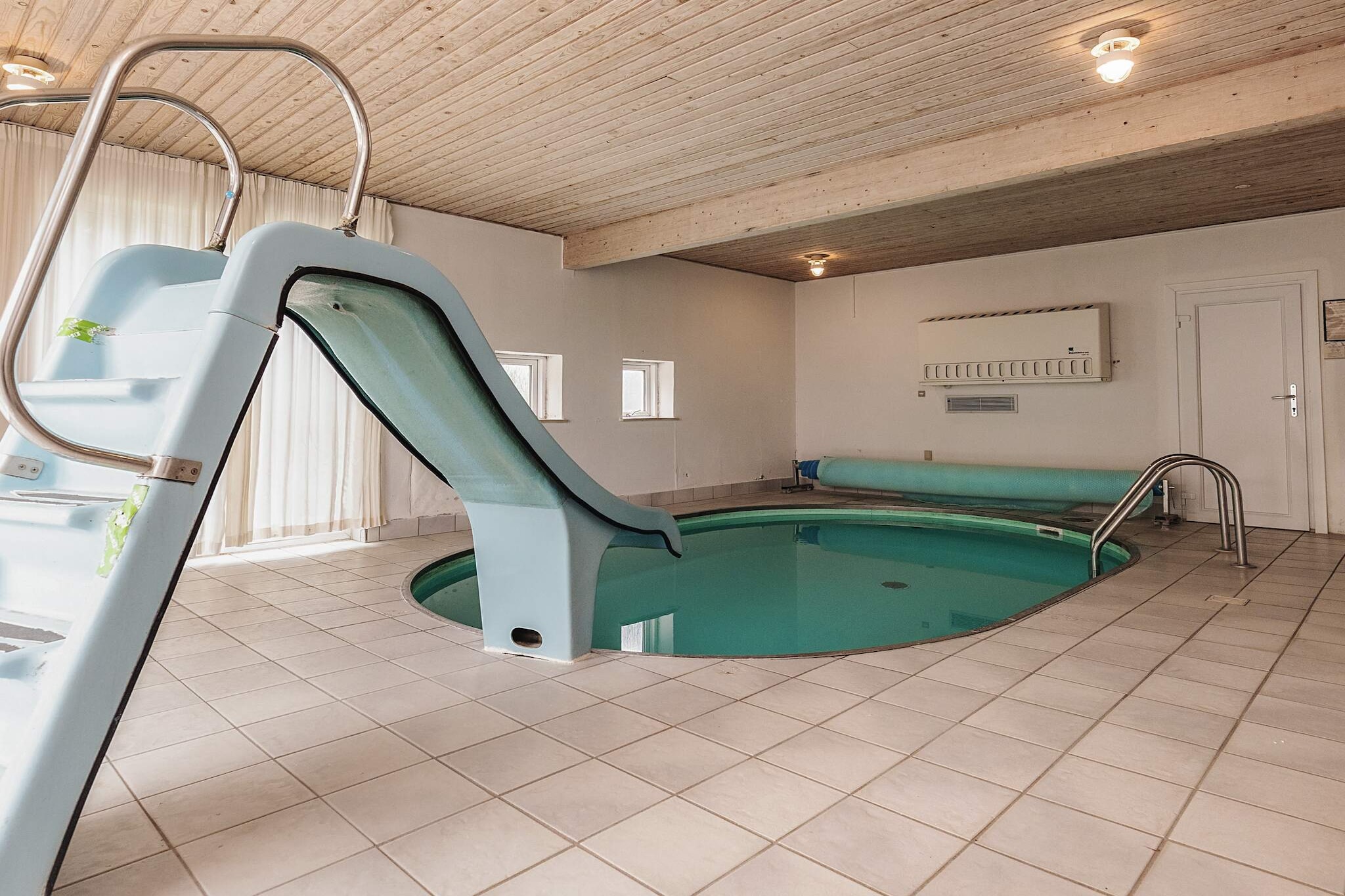 Évasion en bord de mer avec vue - Piscine